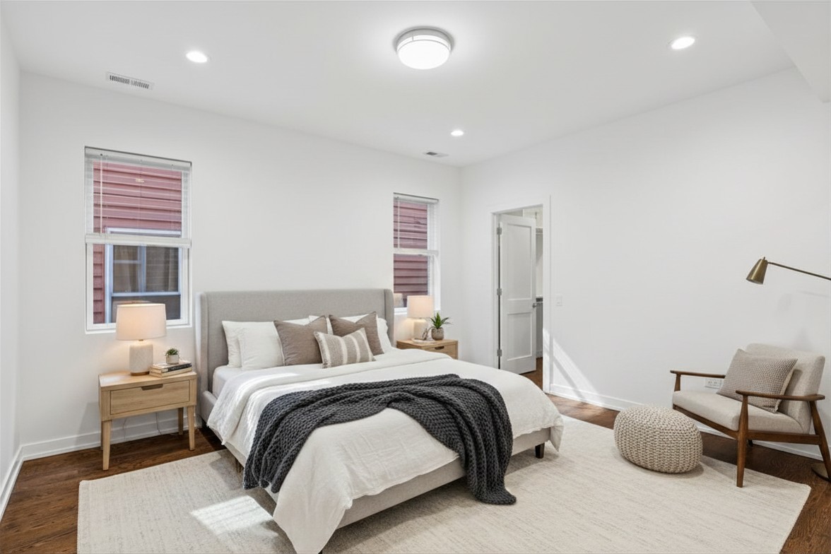 1841 N California Avenue Unit: 2A