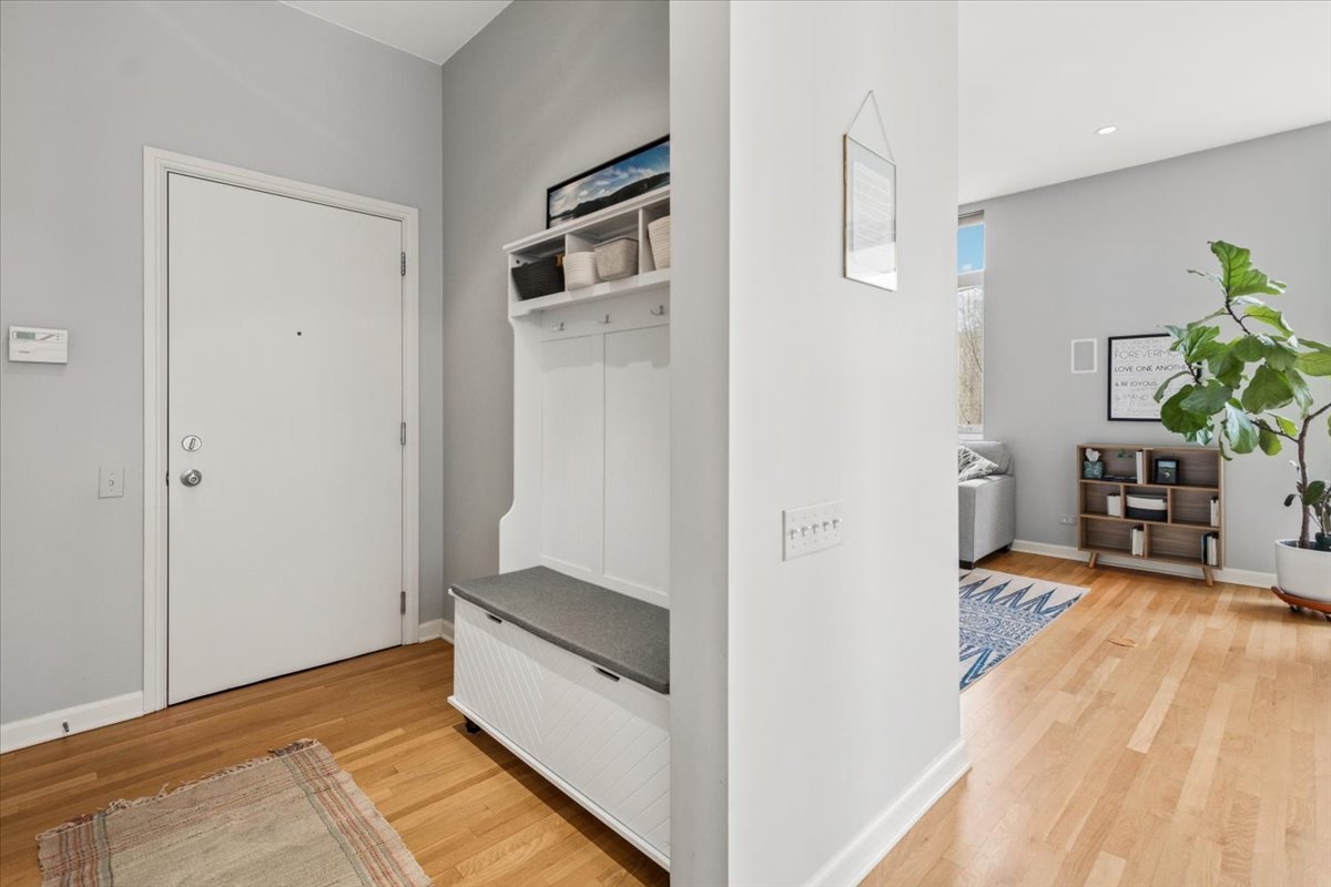 4150 N Sheridan Road Unit: 3S