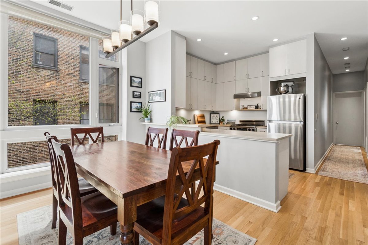 4150 N Sheridan Road Unit: 3S