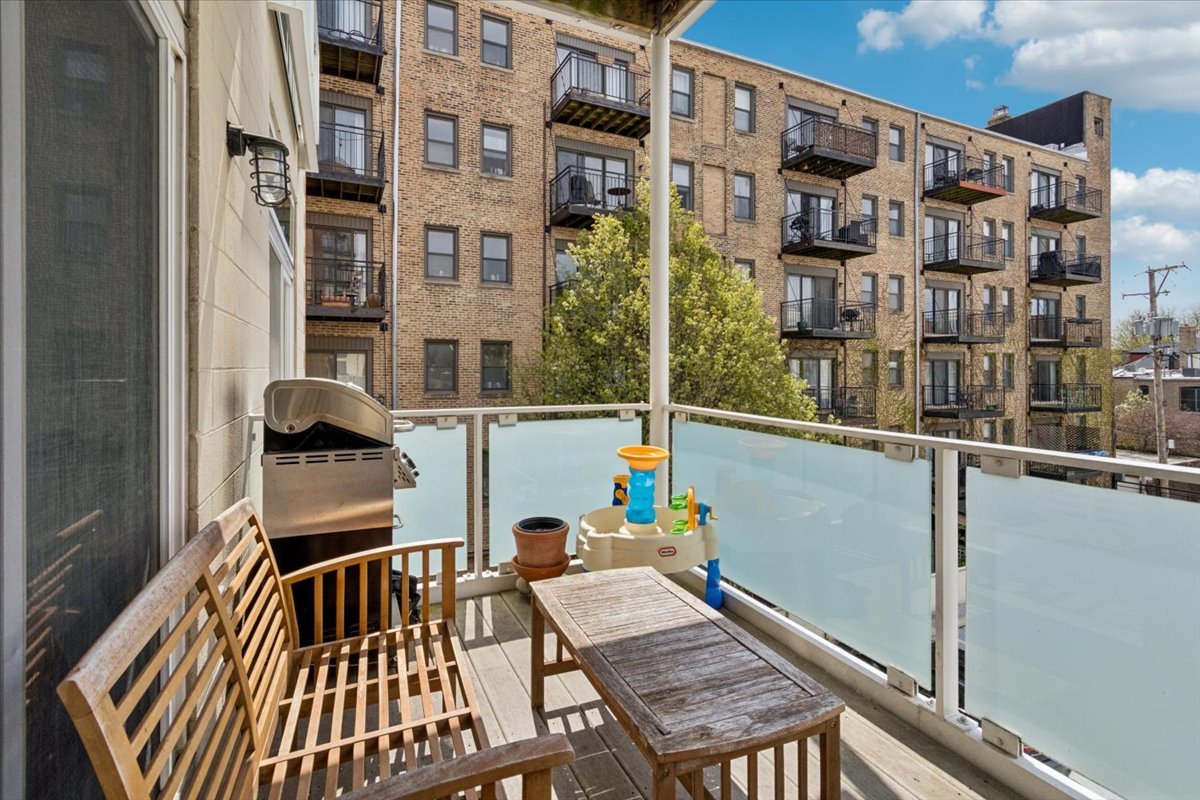 4150 N Sheridan Road Unit: 3S