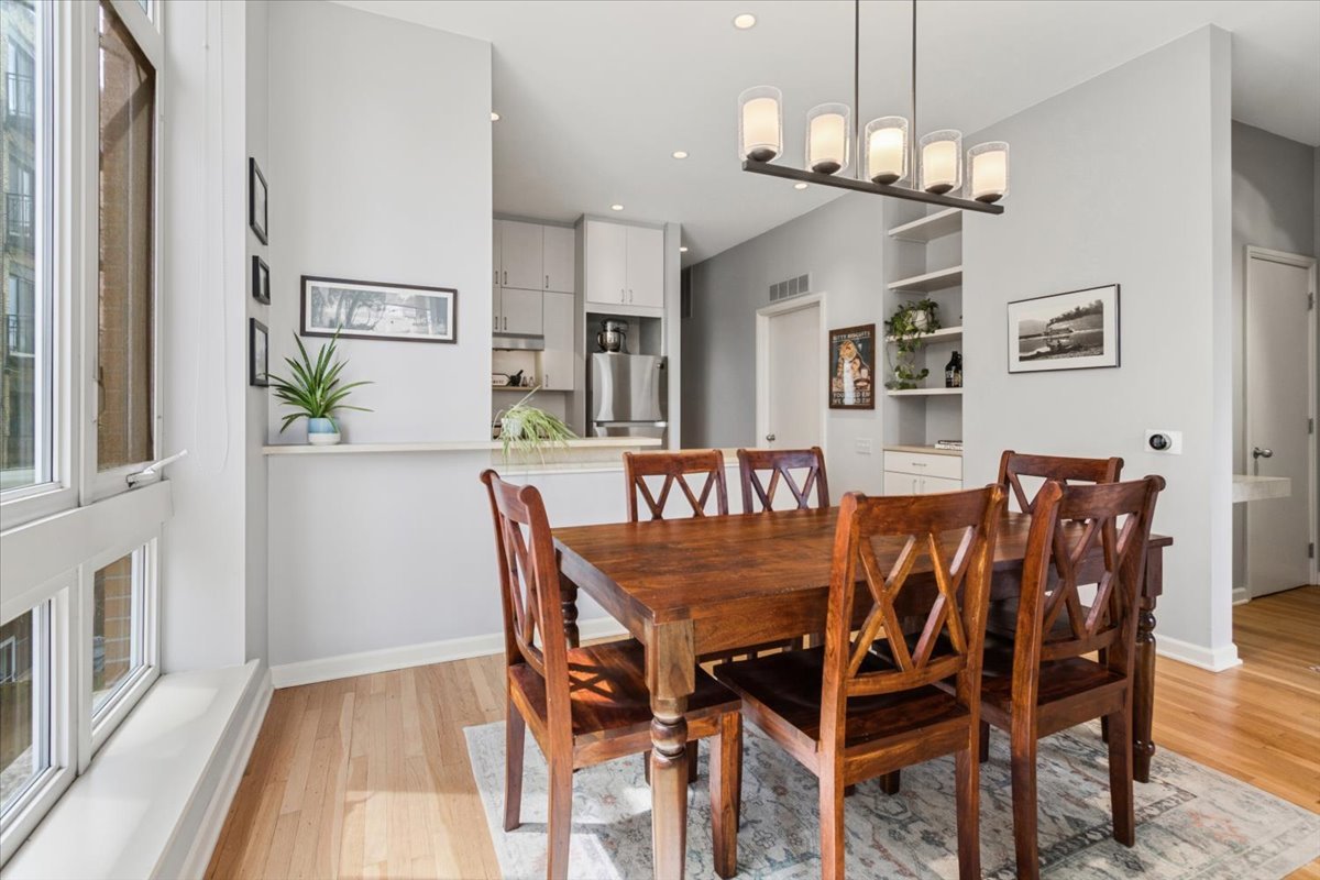 4150 N Sheridan Road Unit: 3S