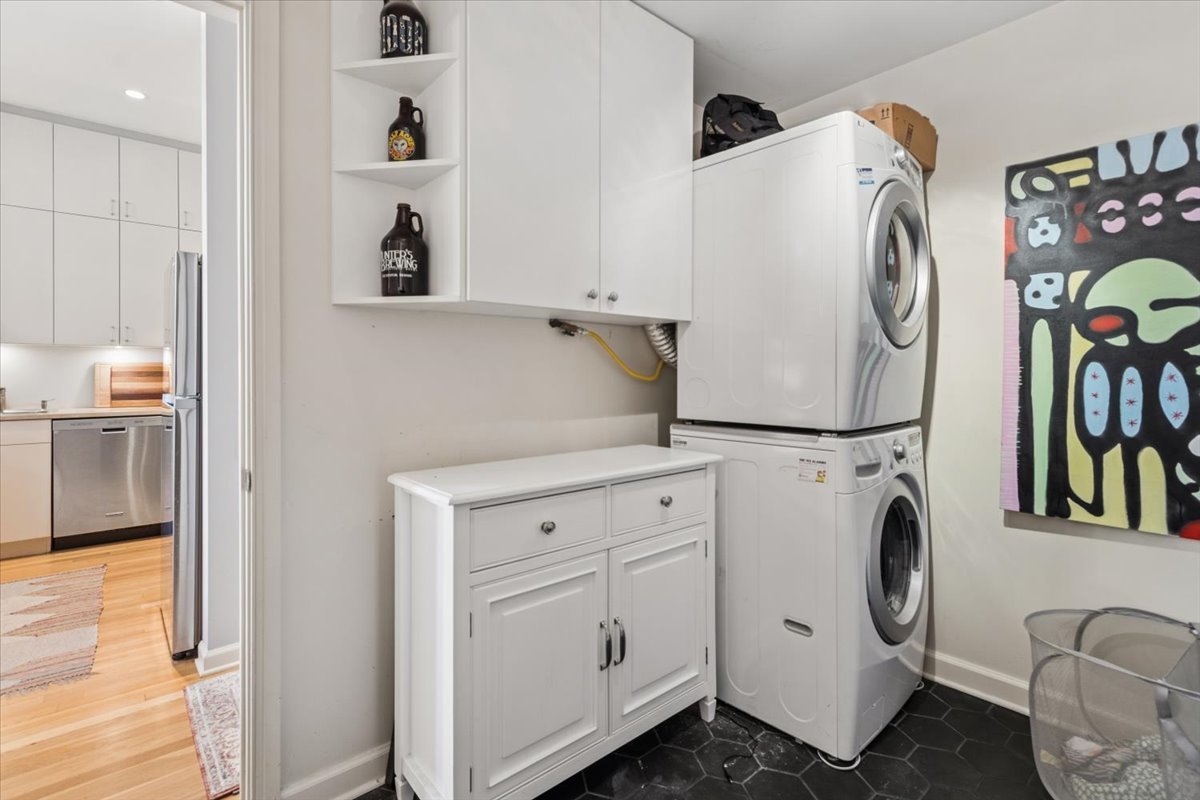 4150 N Sheridan Road Unit: 3S