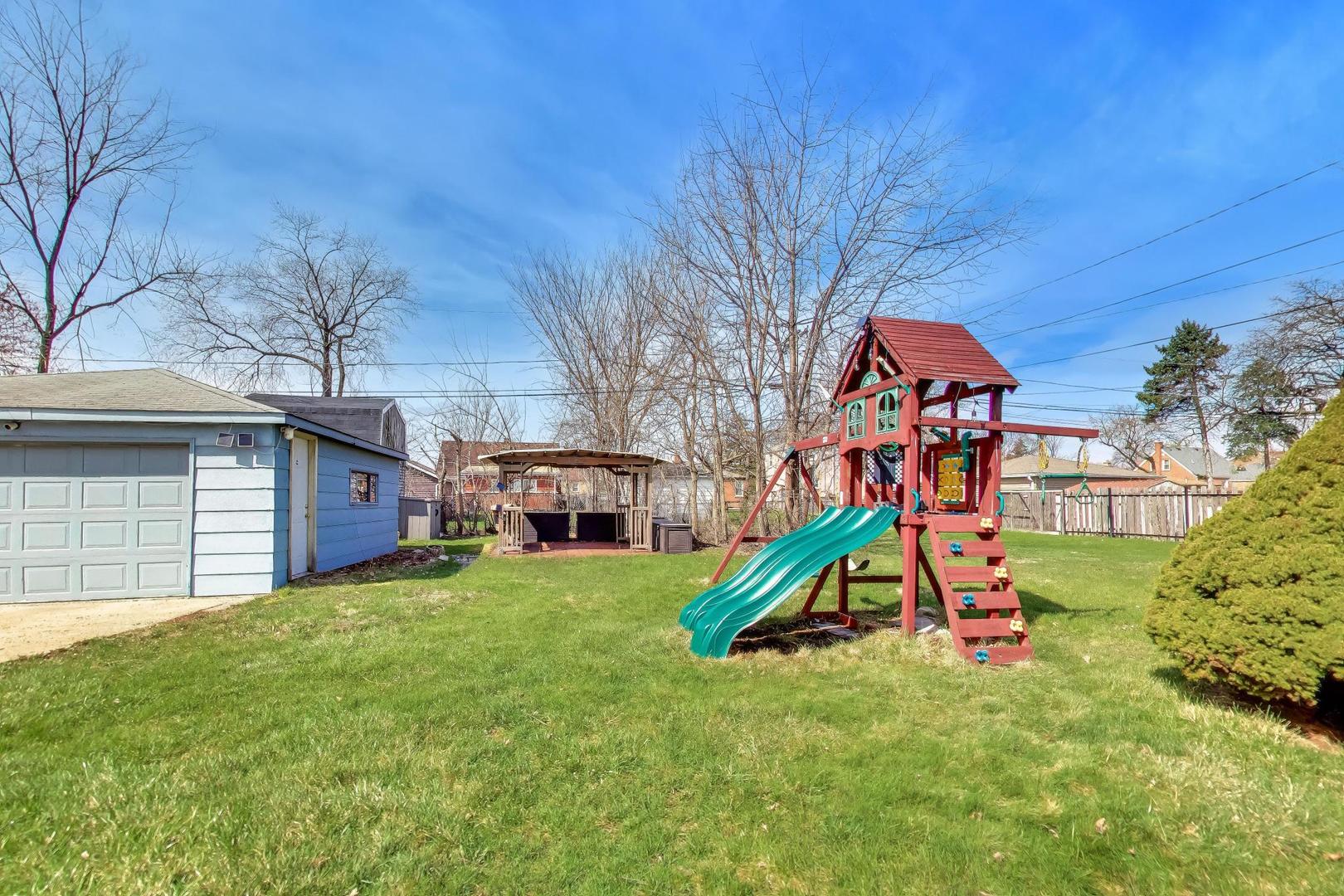 1508 SPEECHLEY Boulevard