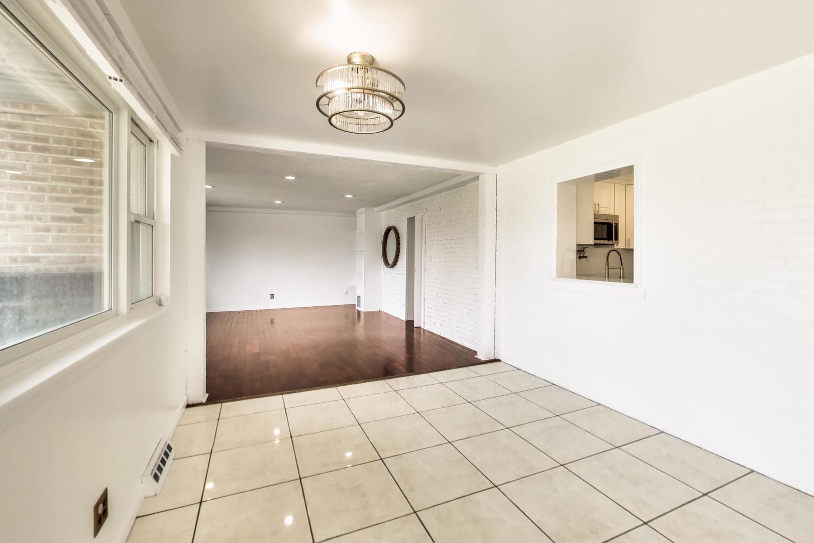 1508 SPEECHLEY Boulevard