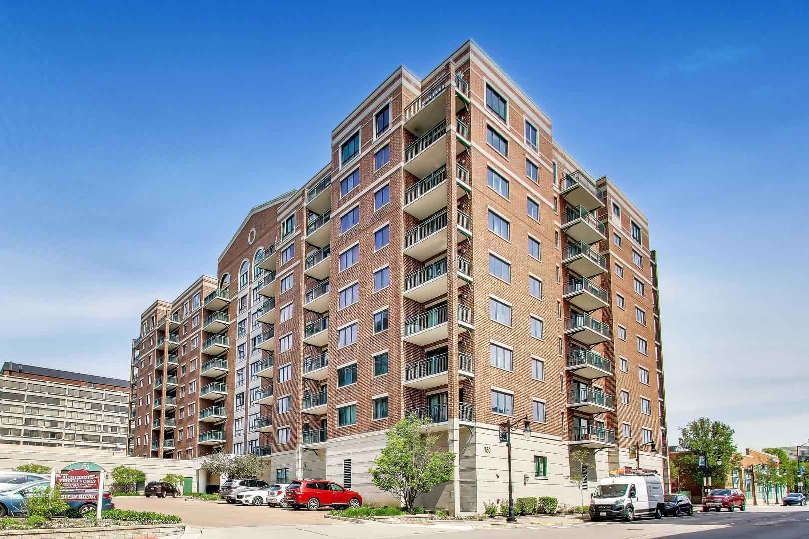 750 Pearson Street Unit: 904