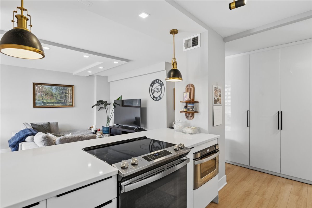 1355 N Sandburg Terrace Unit: 706D
