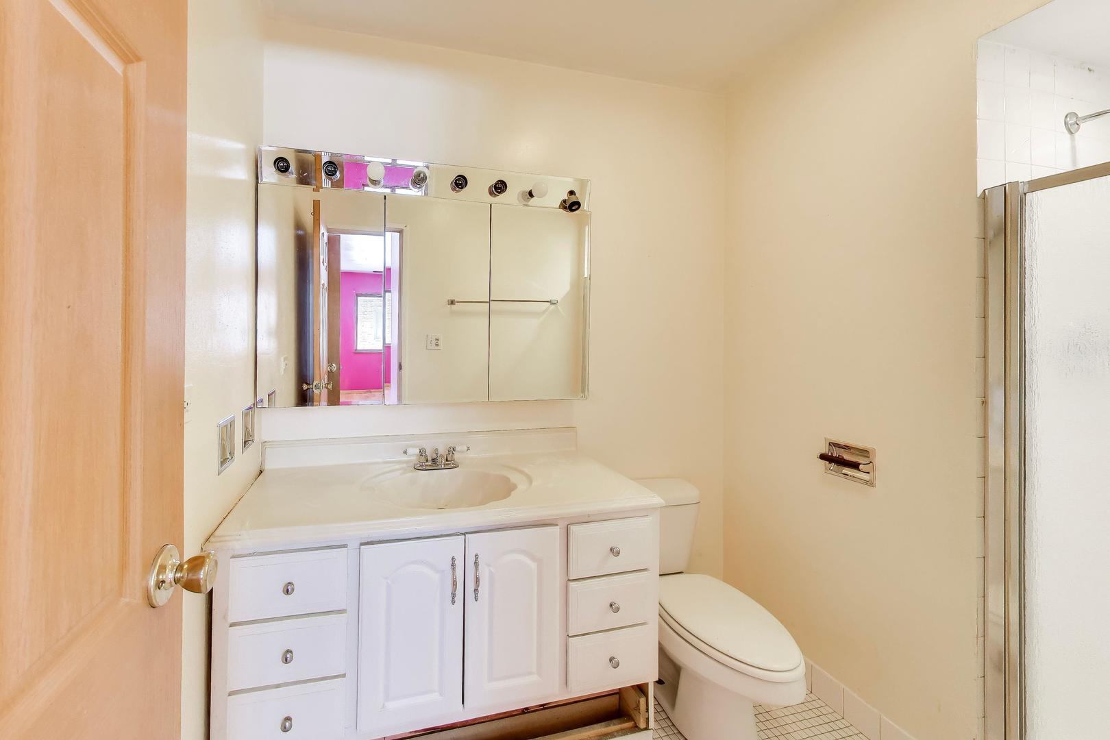 7908 W North Avenue Unit: 201C