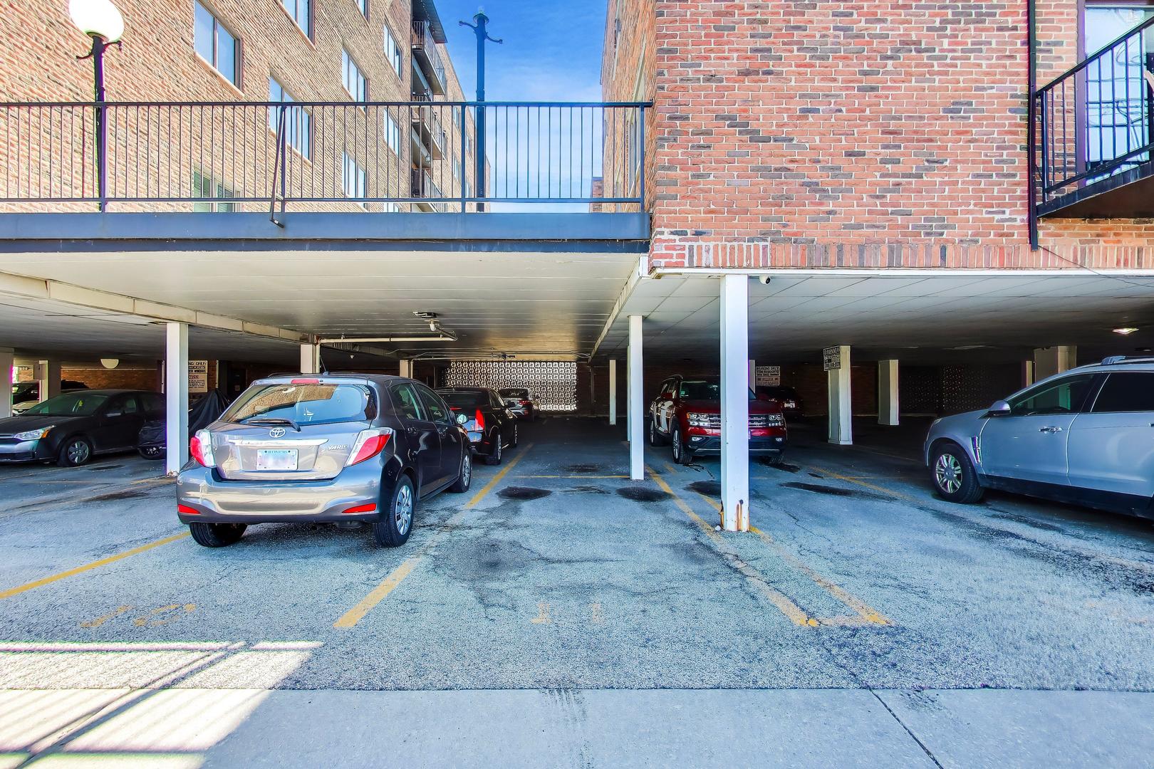 7908 W North Avenue Unit: 201C