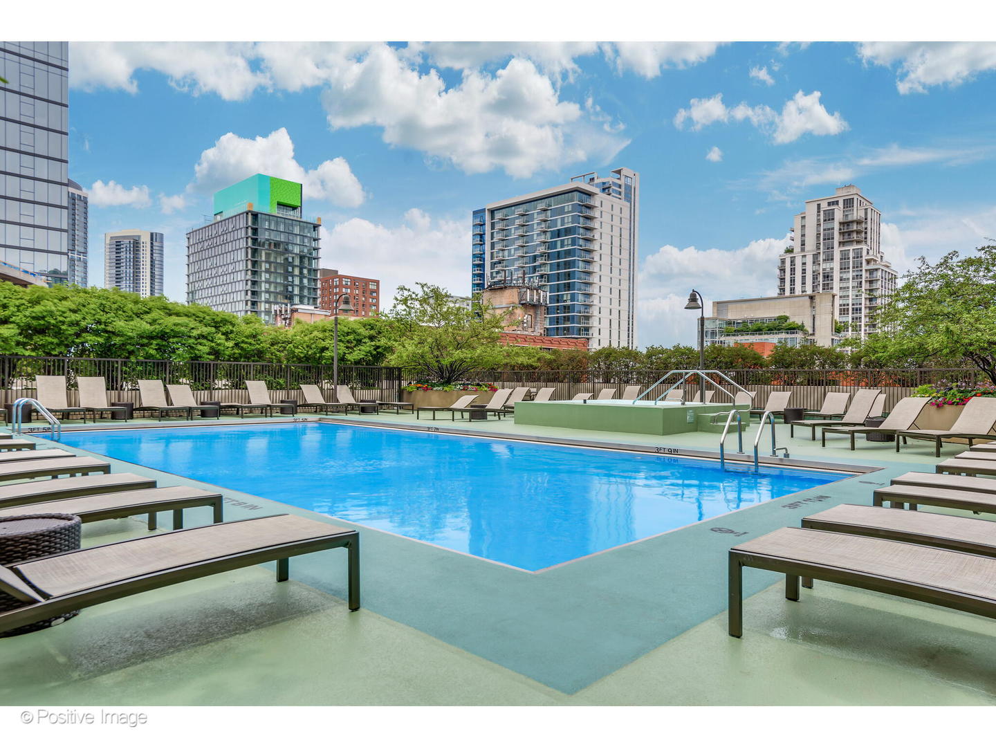 400 N Lasalle Boulevard Unit: 4402