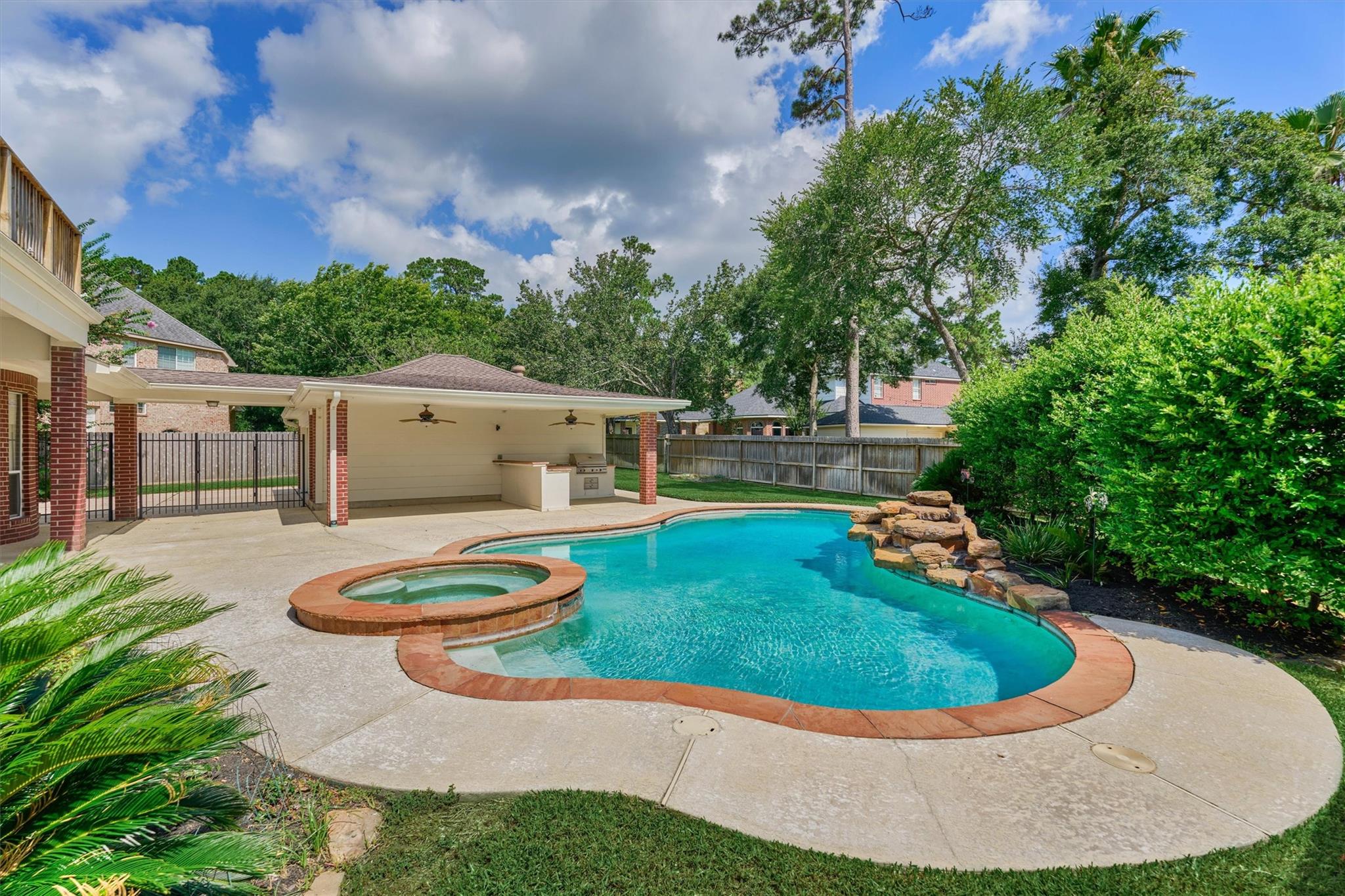 6610 Glenhill Drive