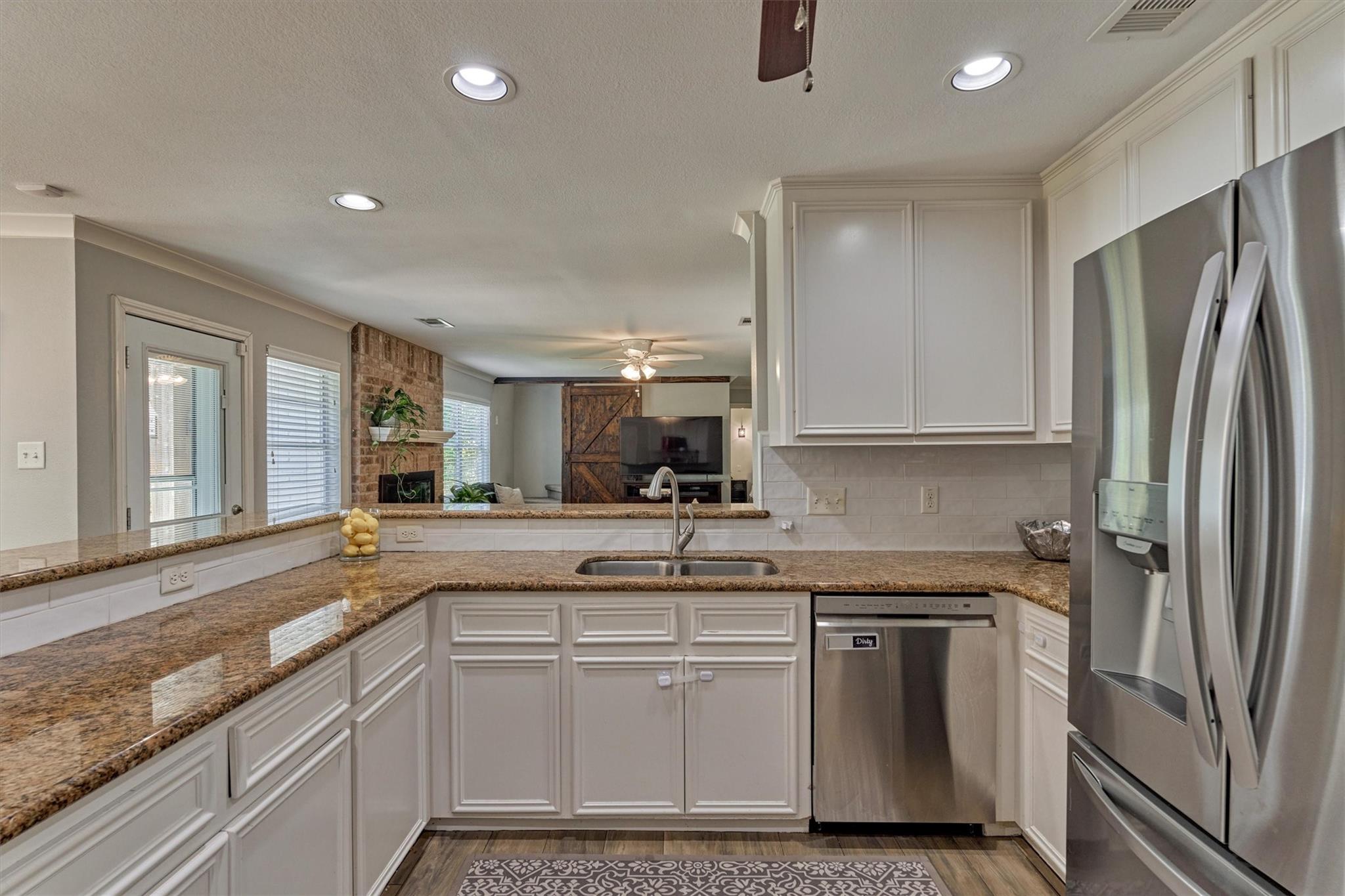 6515 Glenhill Drive