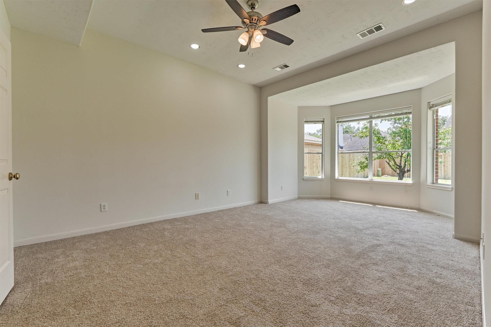 9915 Willow Crossing Drive