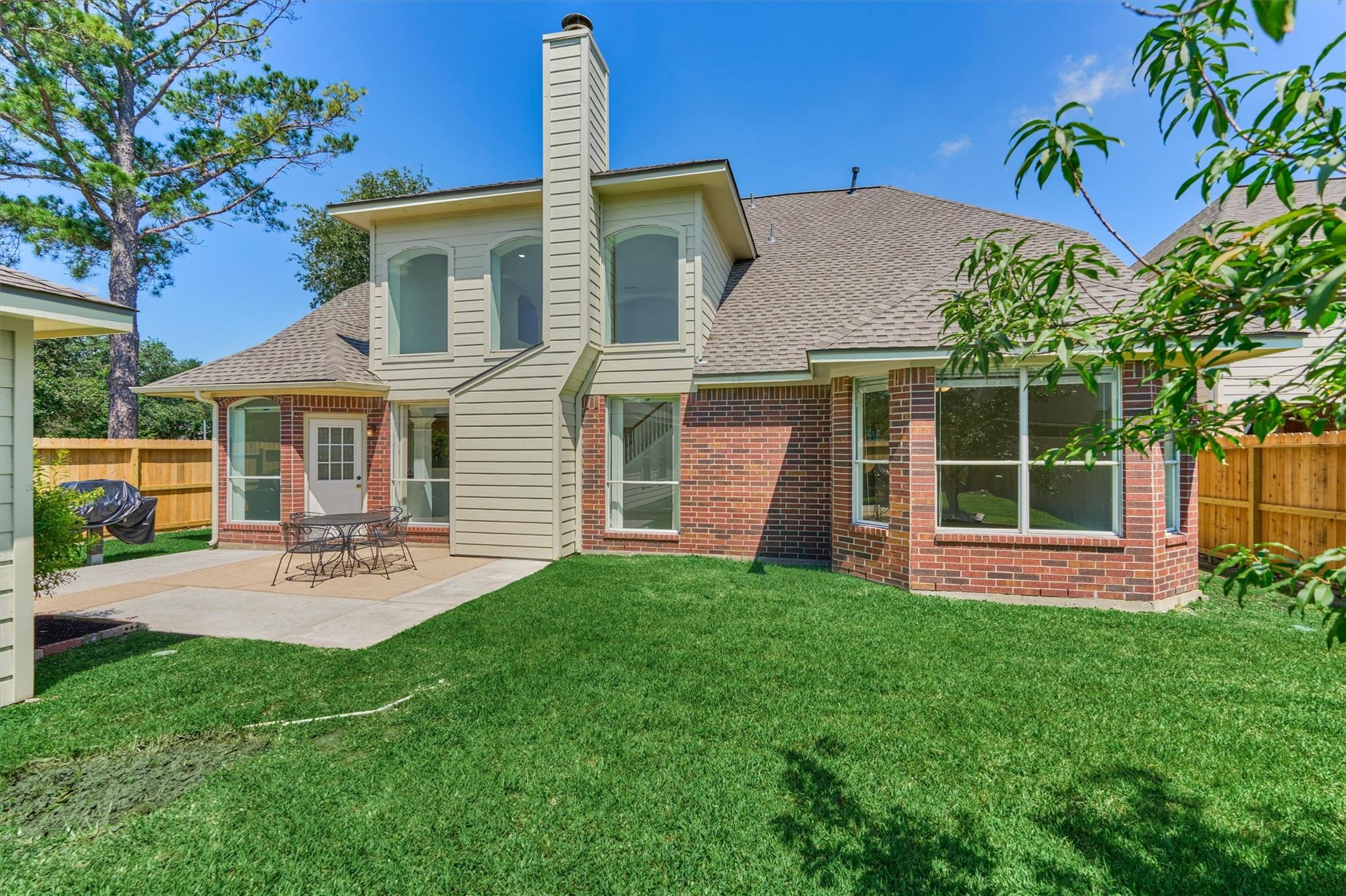9915 Willow Crossing Drive