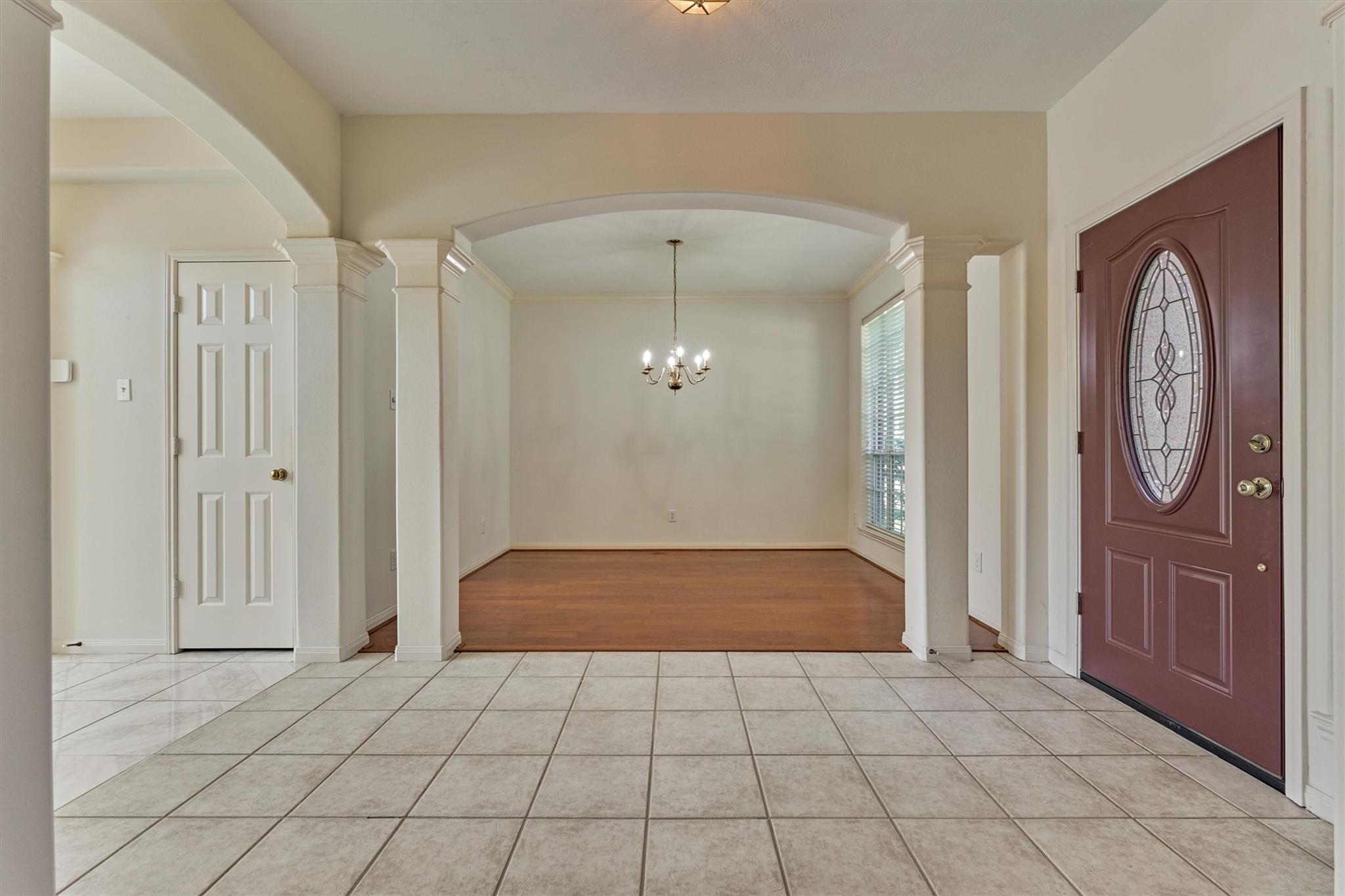 9915 Willow Crossing Drive