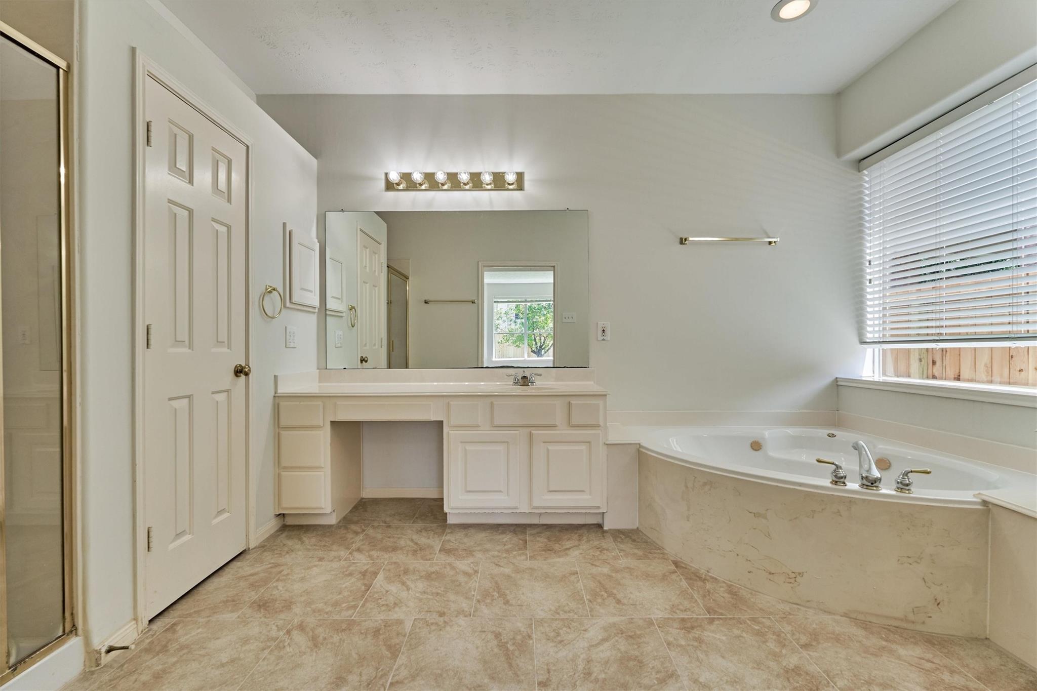 9915 Willow Crossing Drive