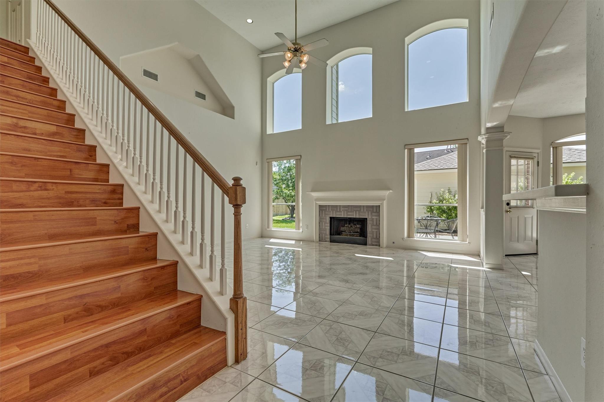 9915 Willow Crossing Drive