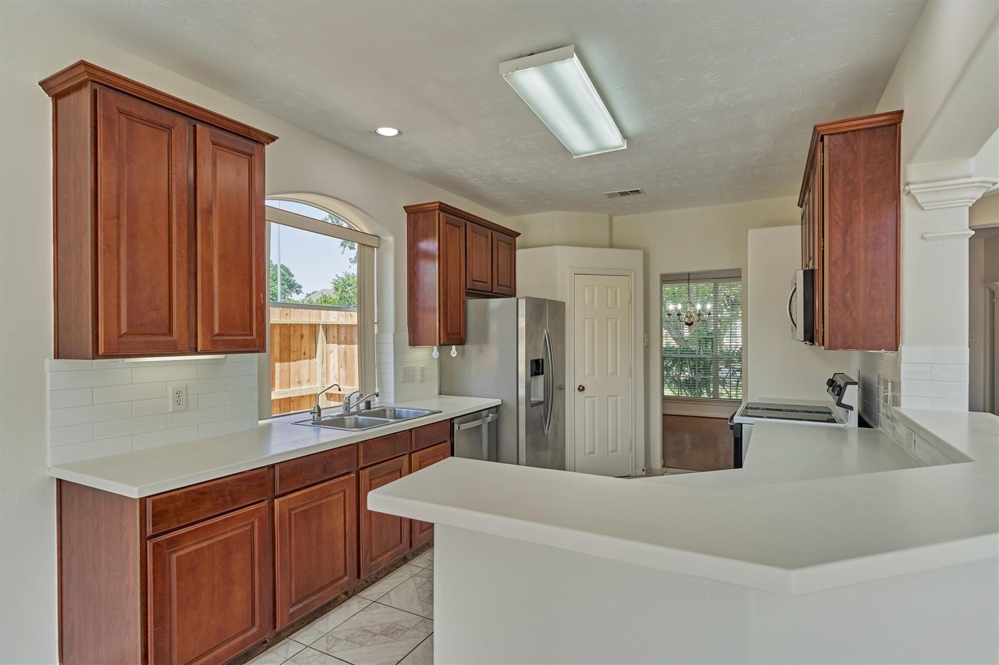 9915 Willow Crossing Drive