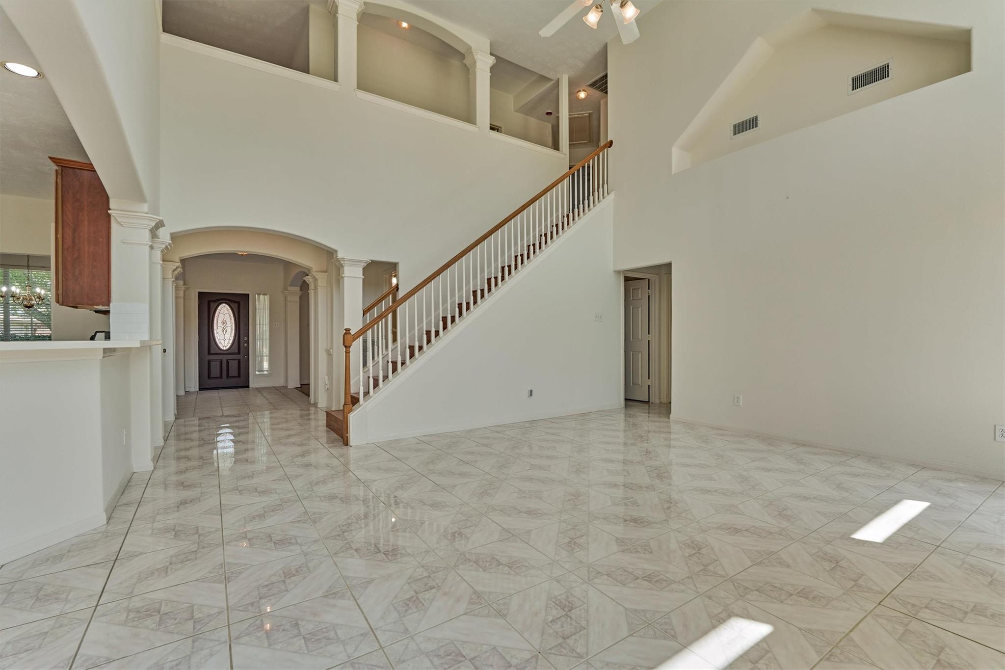 9915 Willow Crossing Drive