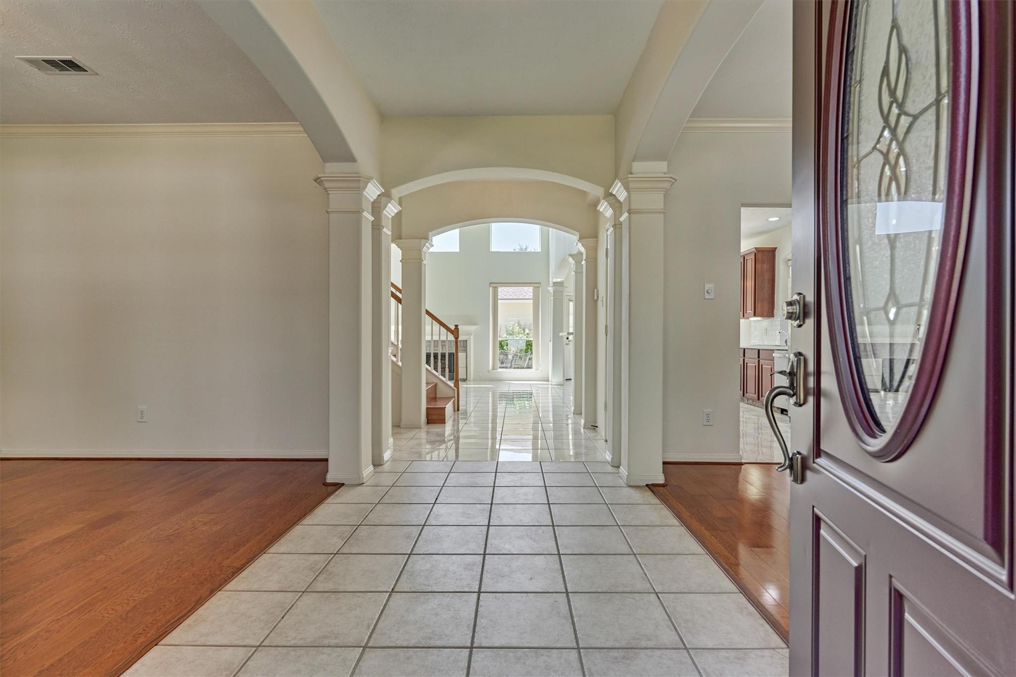9915 Willow Crossing Drive