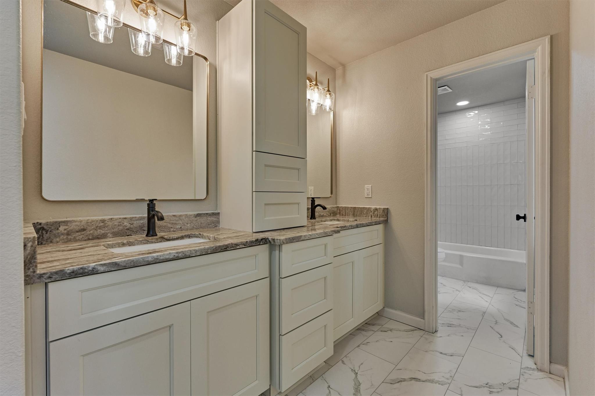 6107 Jadecrest Court
