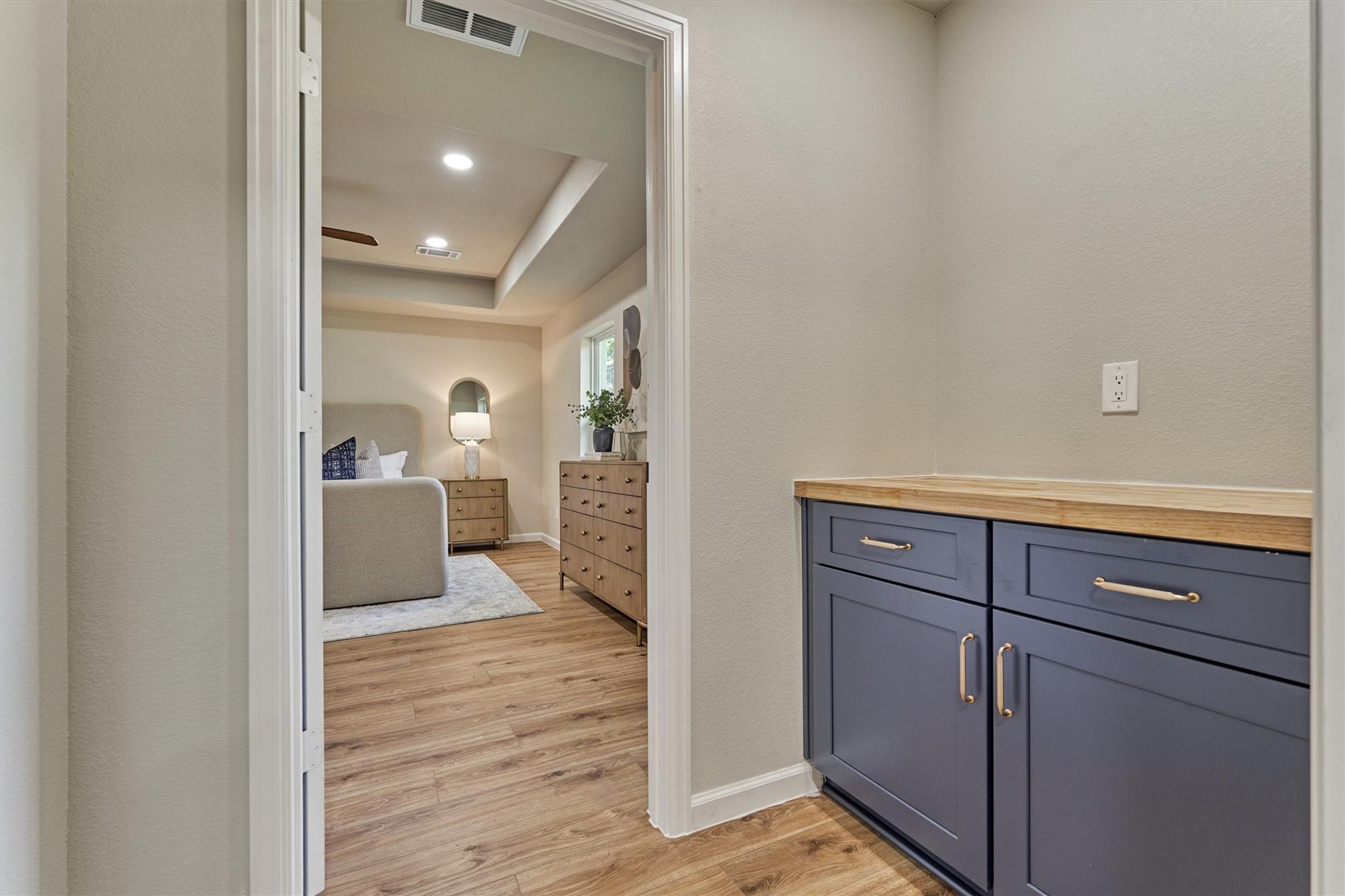 6107 Jadecrest Court