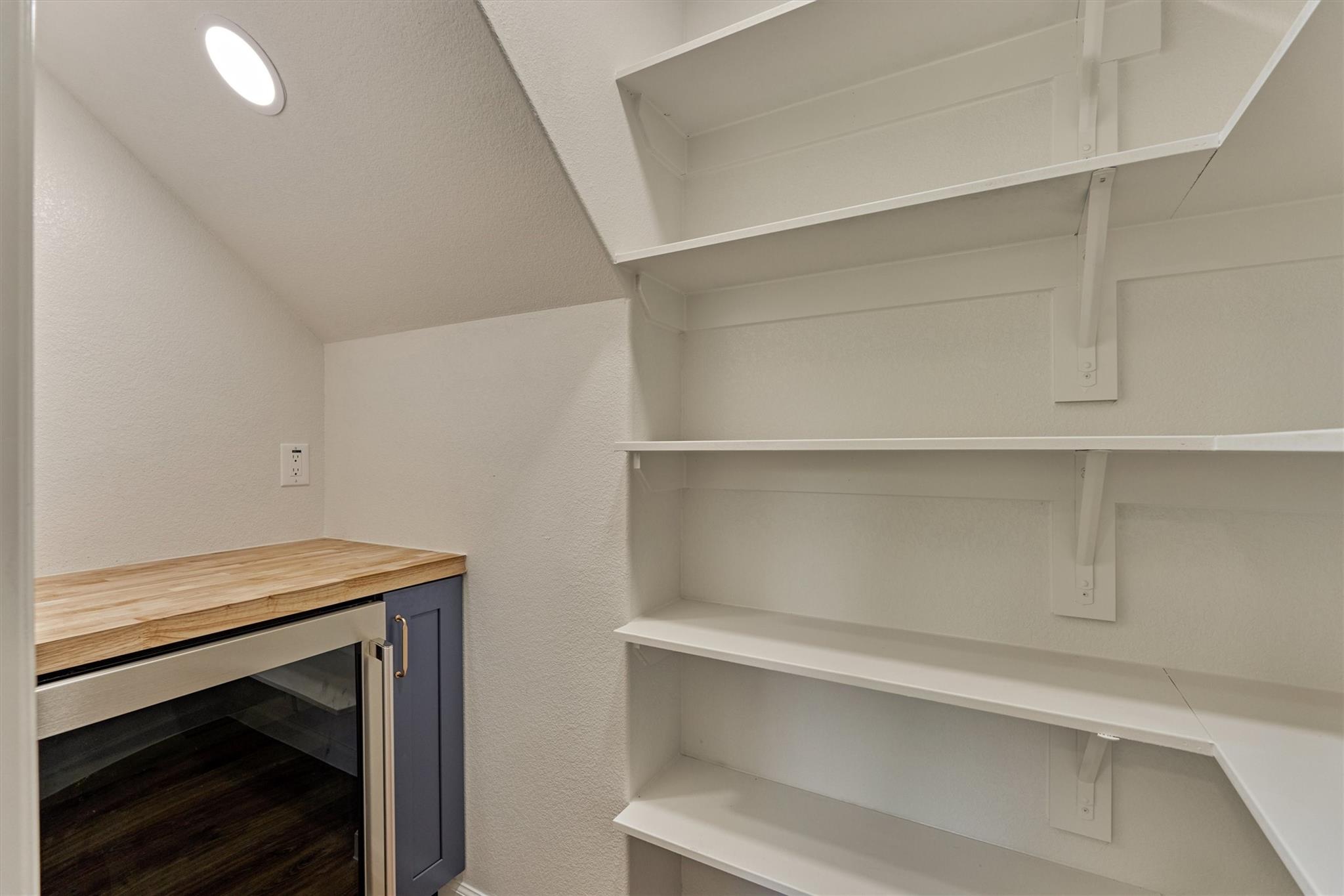 6107 Jadecrest Court