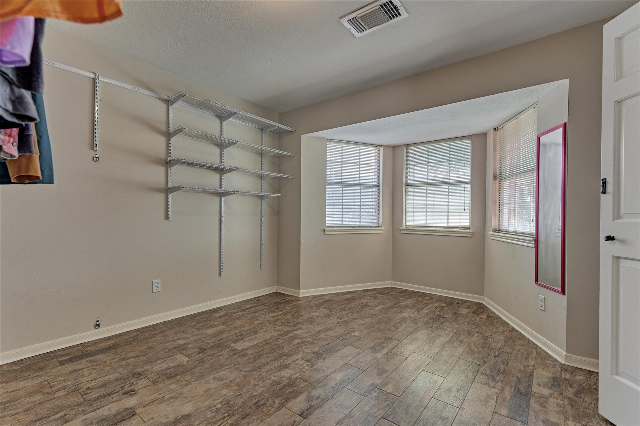 8710 Cross Country Drive