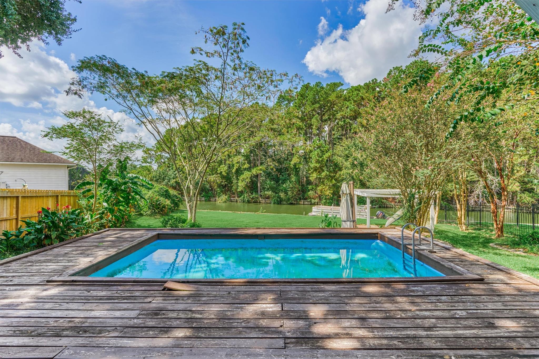 8710 Cross Country Drive