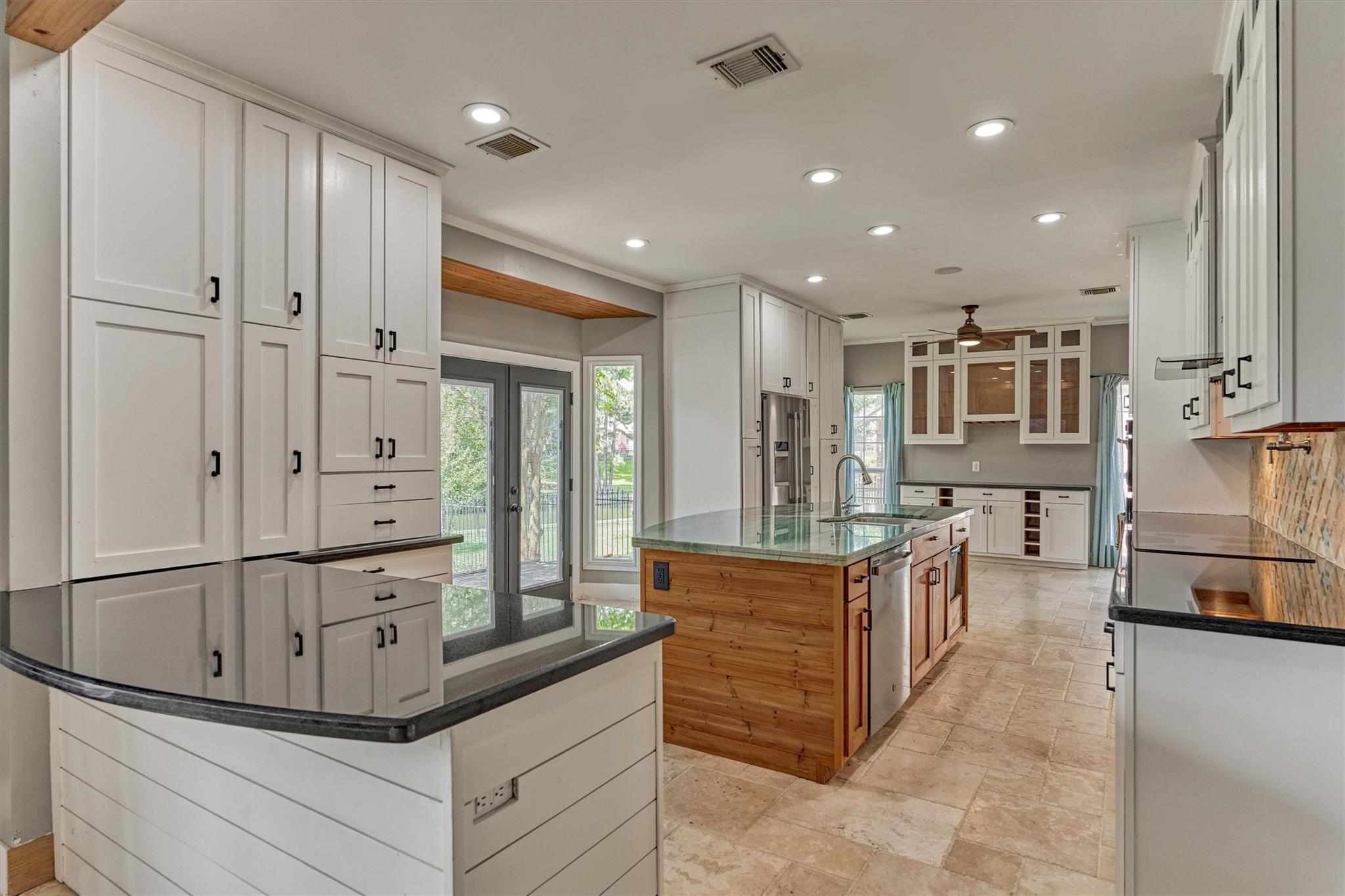8710 Cross Country Drive