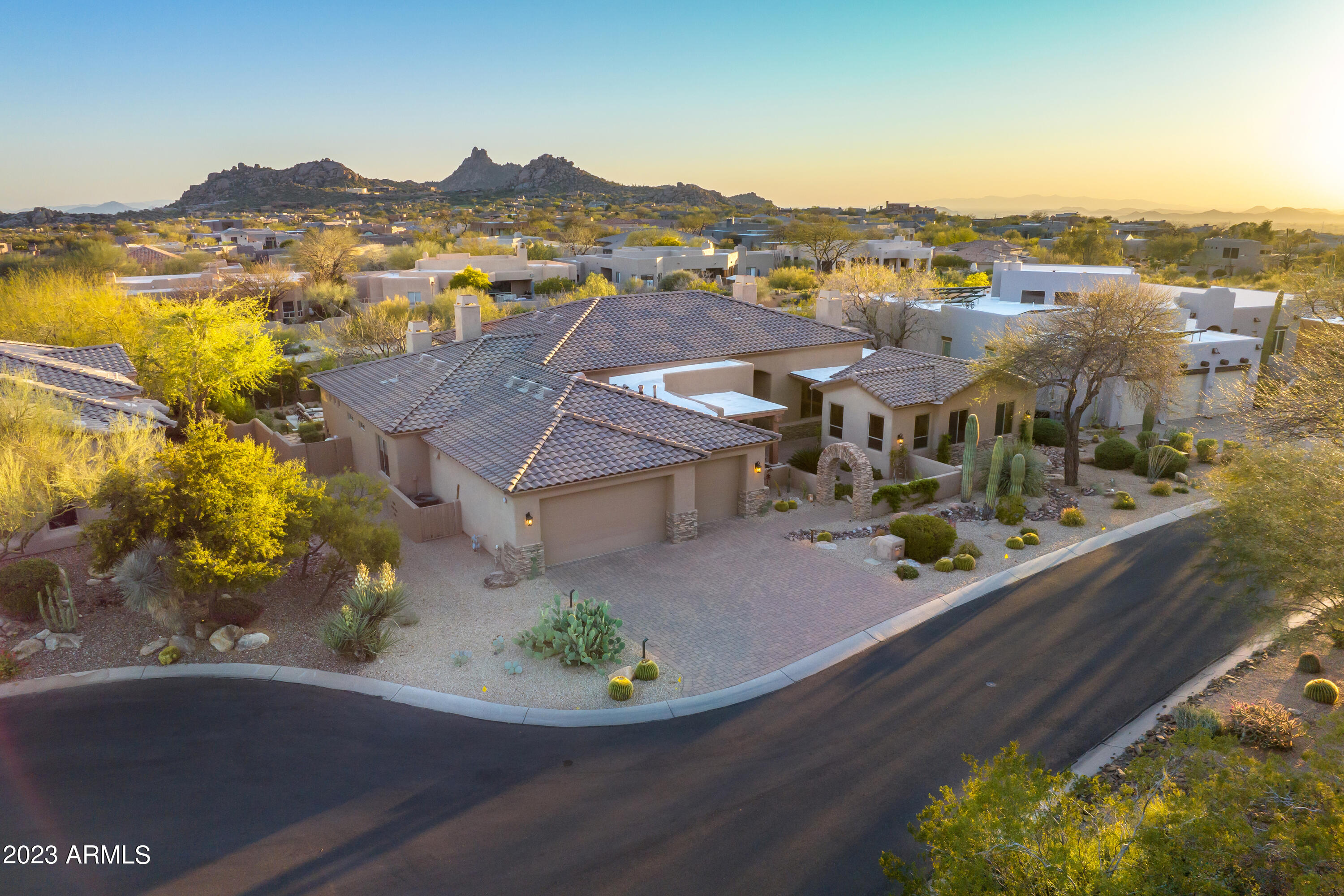 10925 E QUARRY Trail