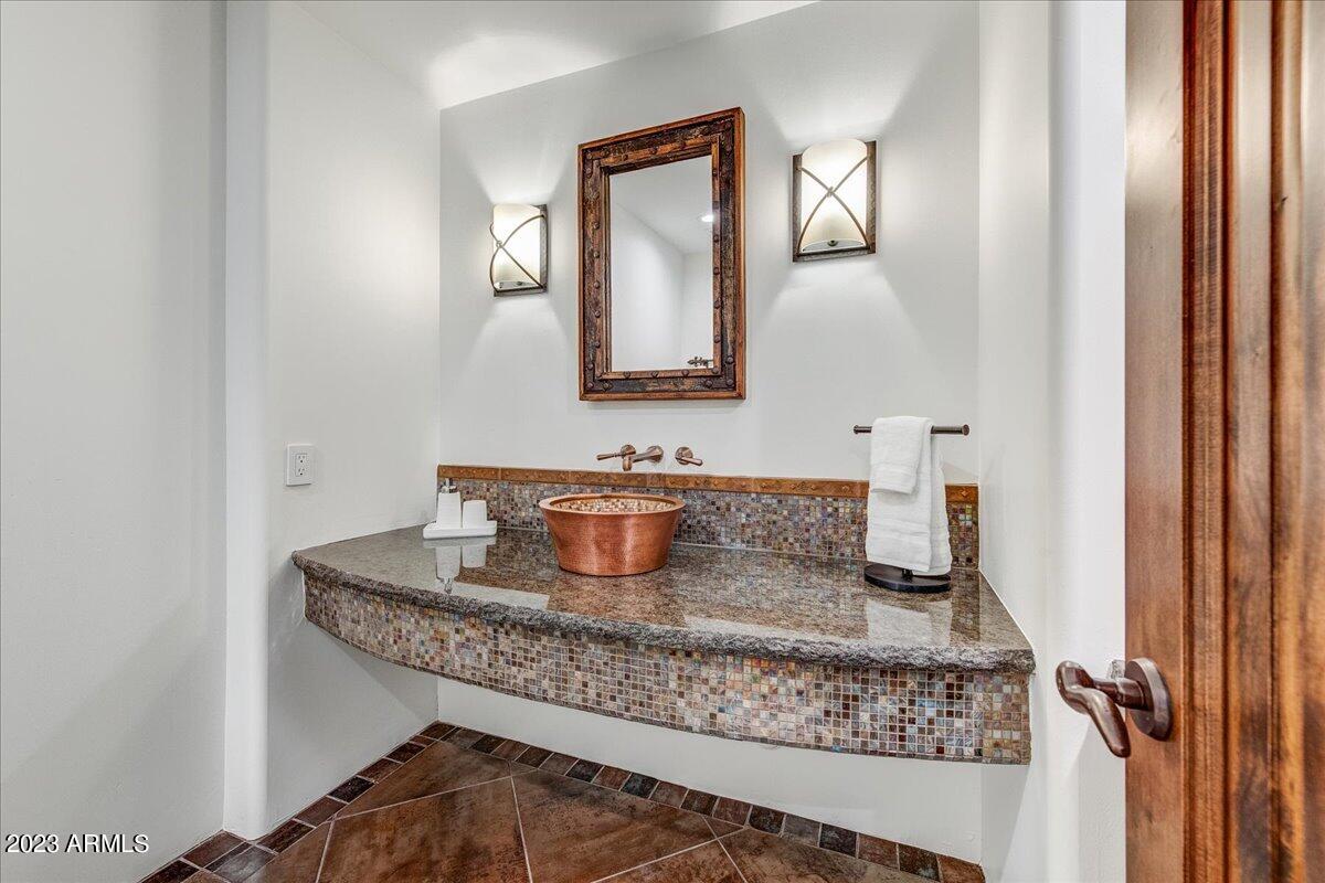 2793 S PINYON VILLAGE Drive
