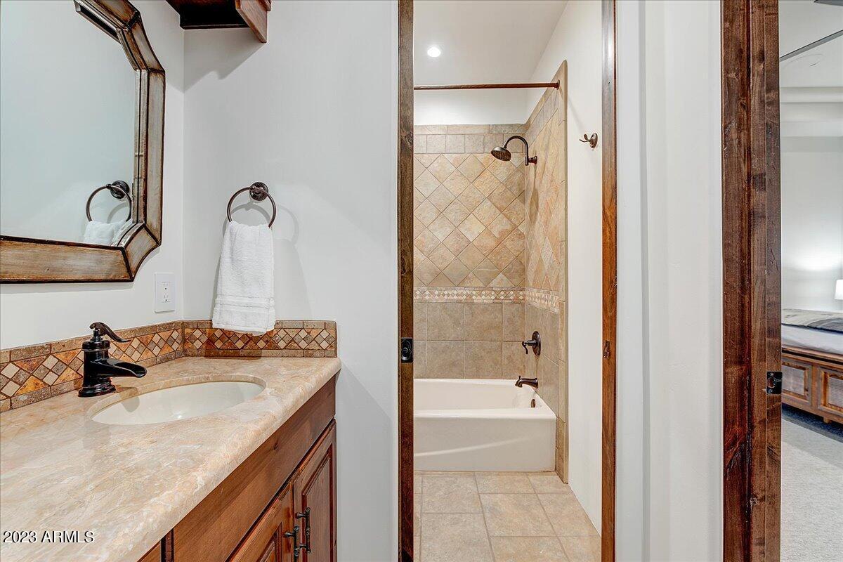2793 S PINYON VILLAGE Drive
