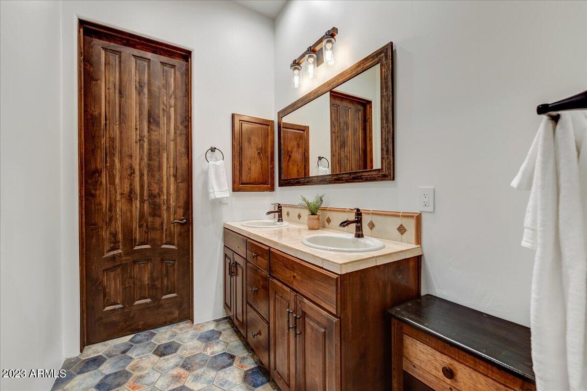 2793 S PINYON VILLAGE Drive