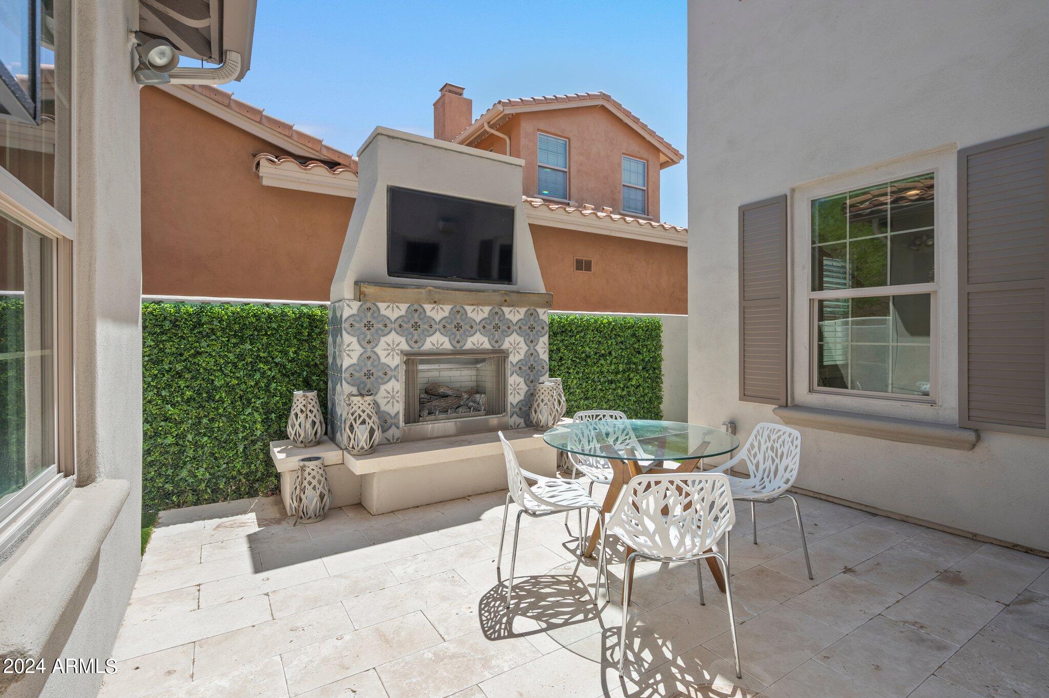 9421 E TRAILSIDE View