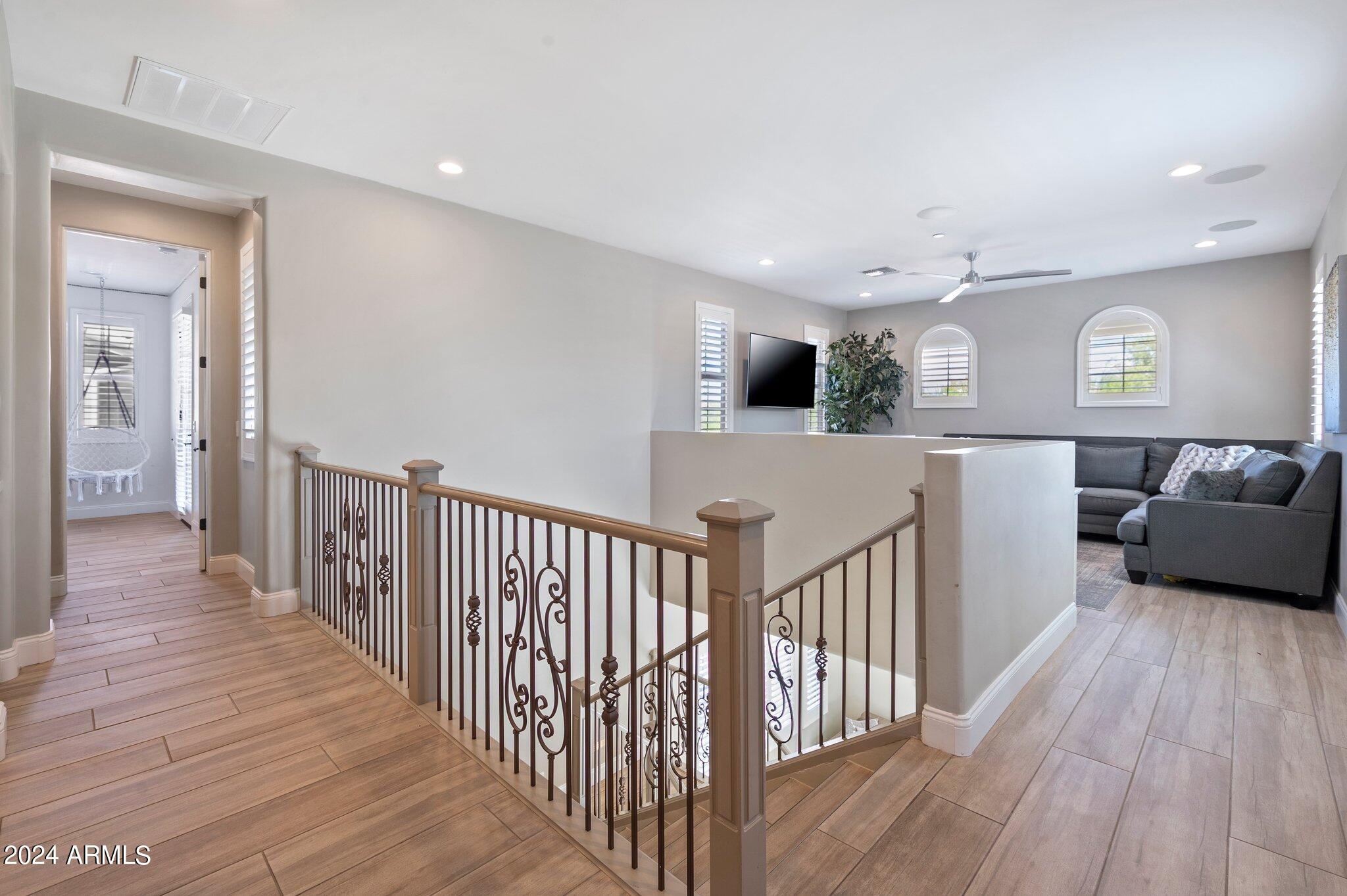 9421 E TRAILSIDE View