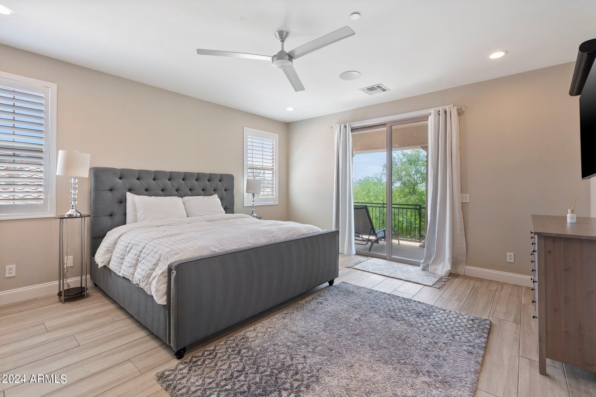 9421 E TRAILSIDE View