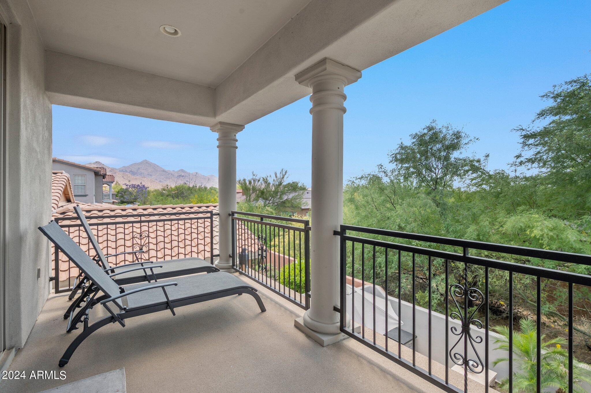 9421 E TRAILSIDE View