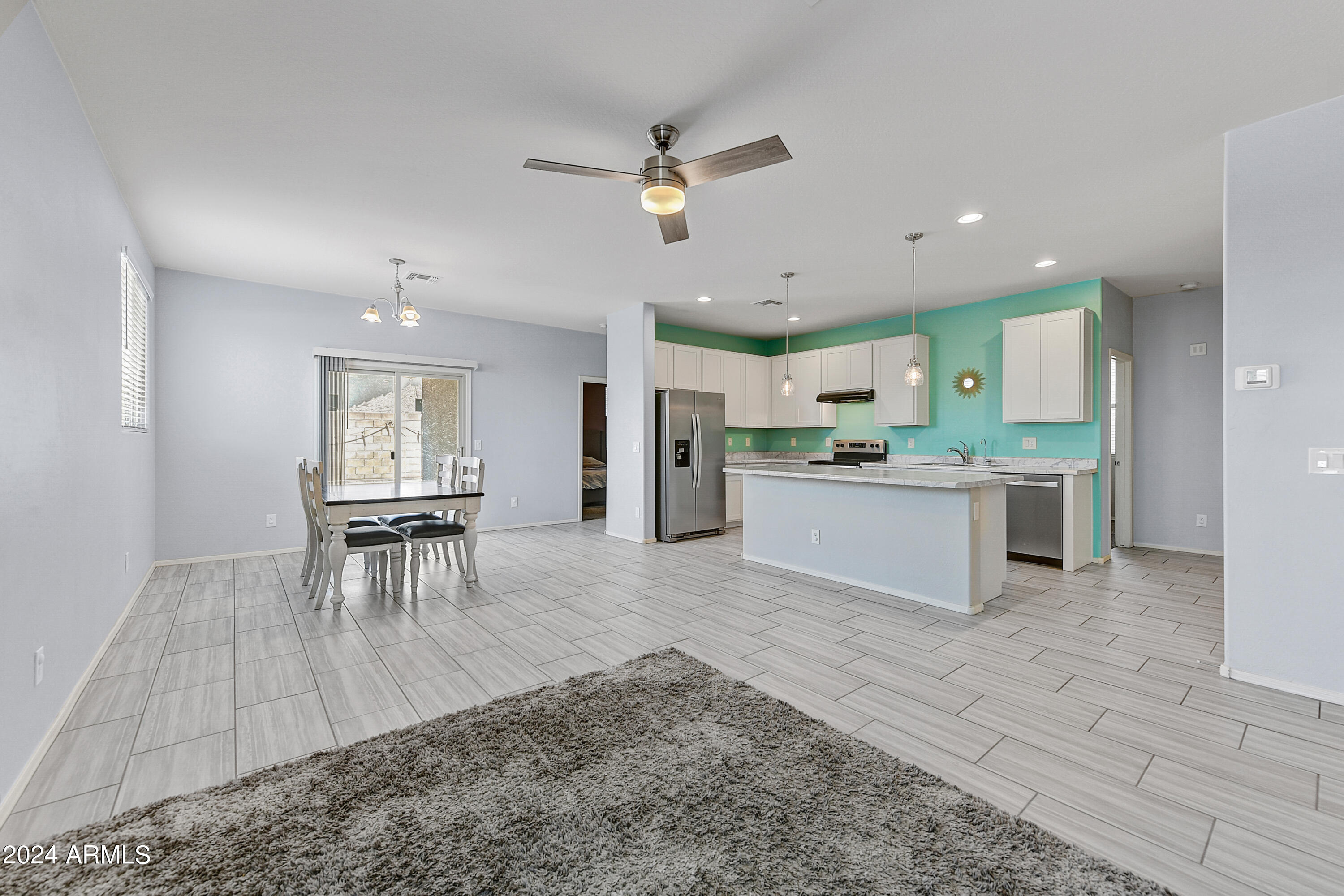 7252 W GOLDEN Lane