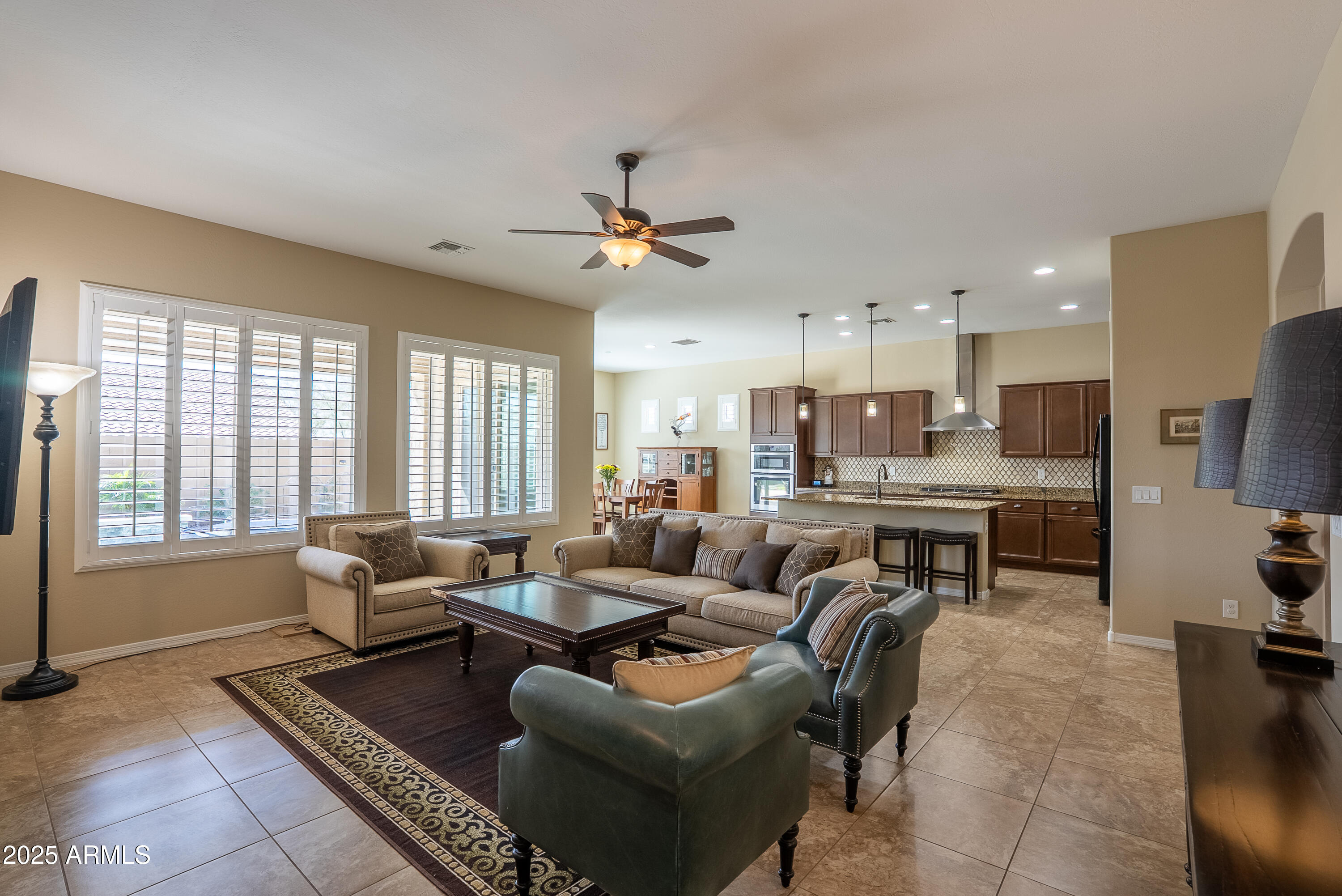 10657 E EVERGREEN Street, Mesa