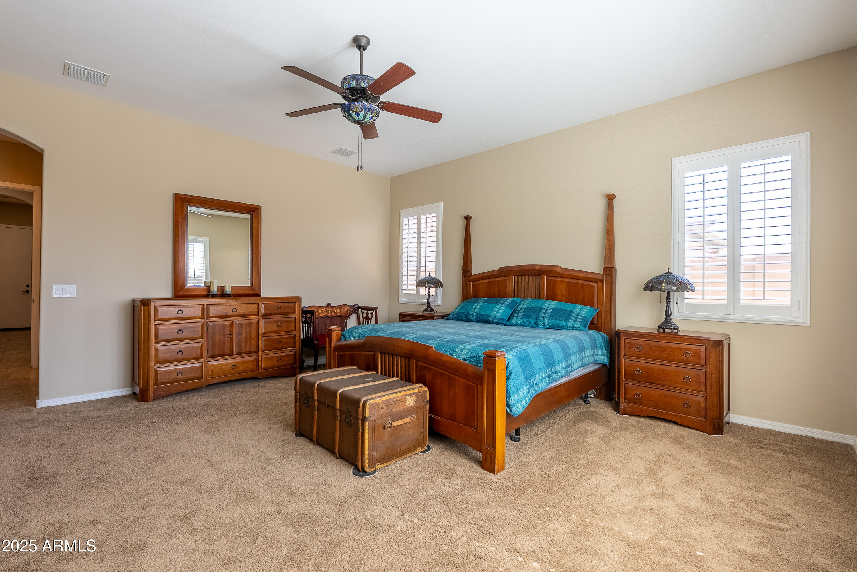 10657 E EVERGREEN Street, Mesa