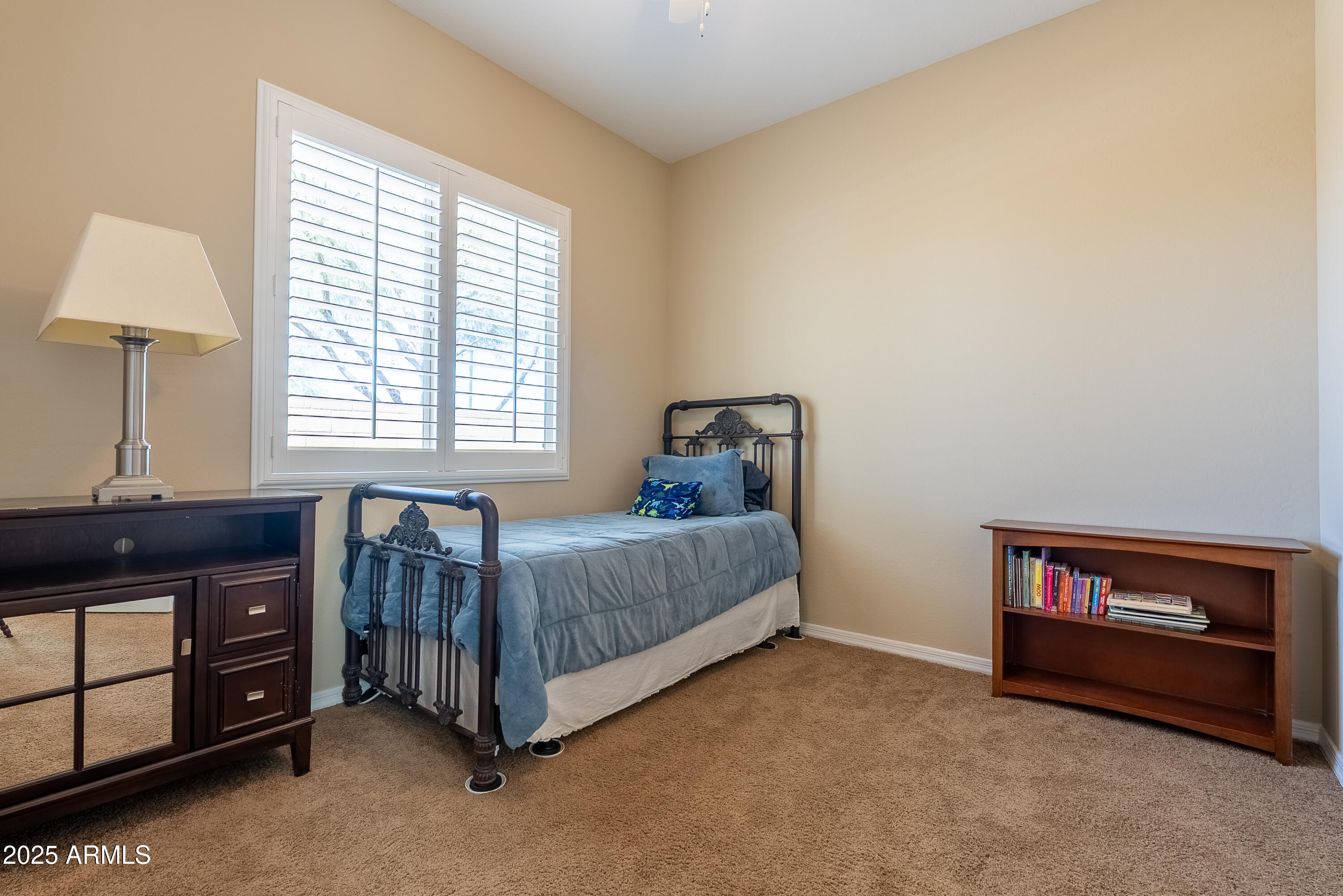 10657 E EVERGREEN Street, Mesa