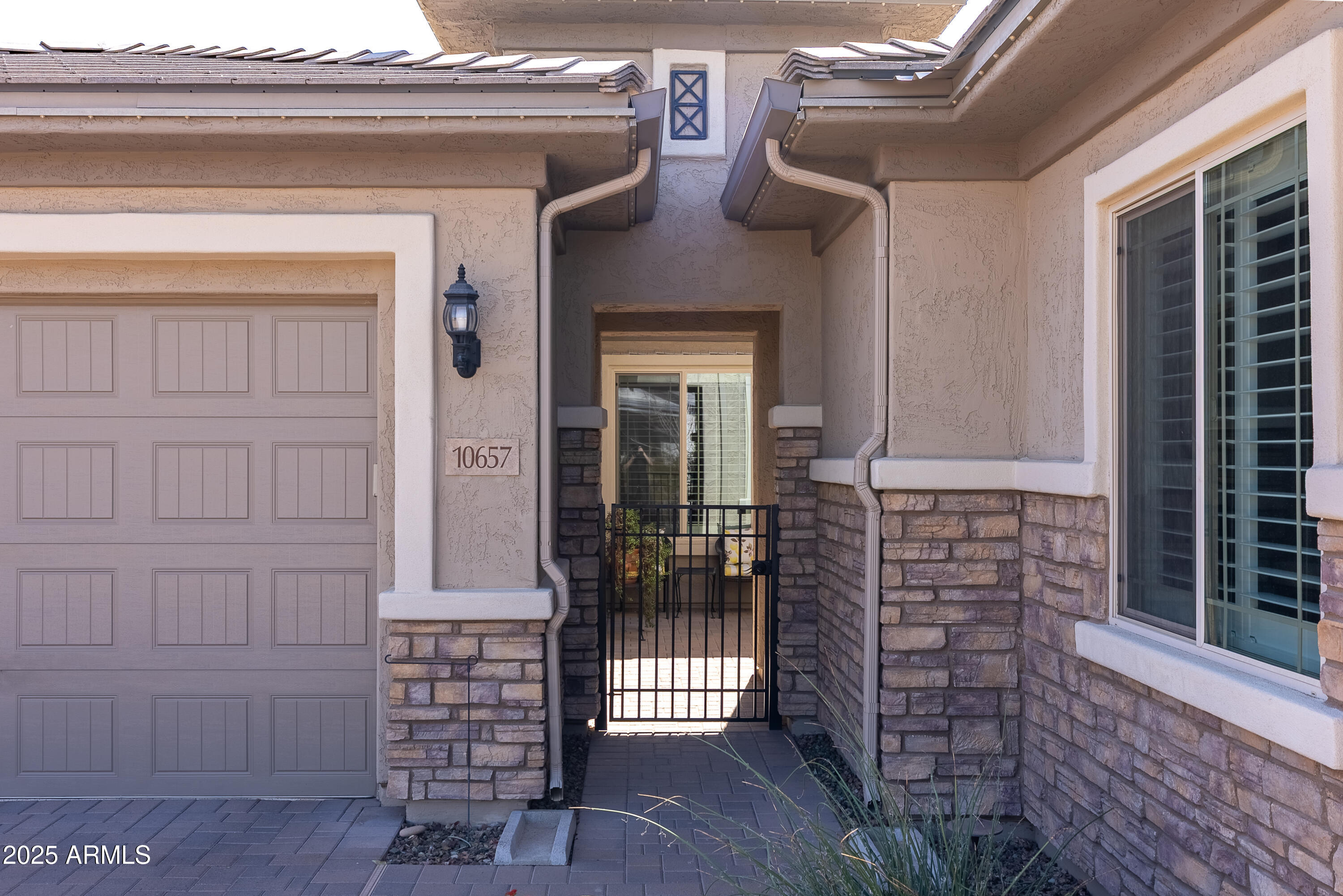 10657 E EVERGREEN Street, Mesa