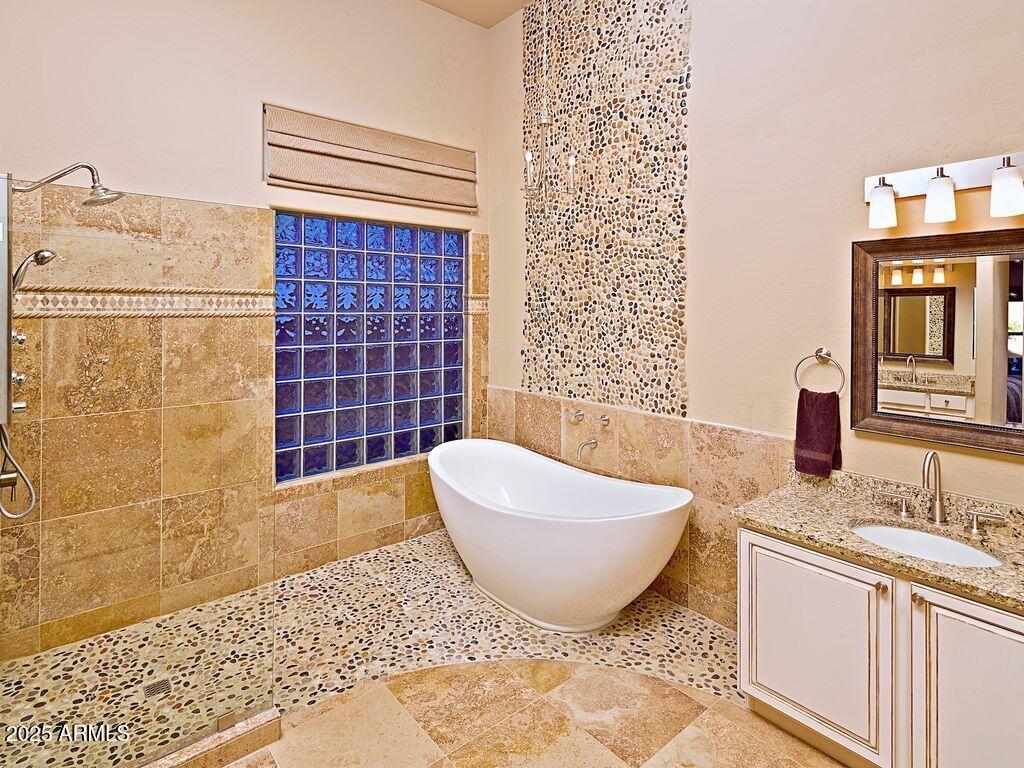 13636 E SHAW BUTTE Drive