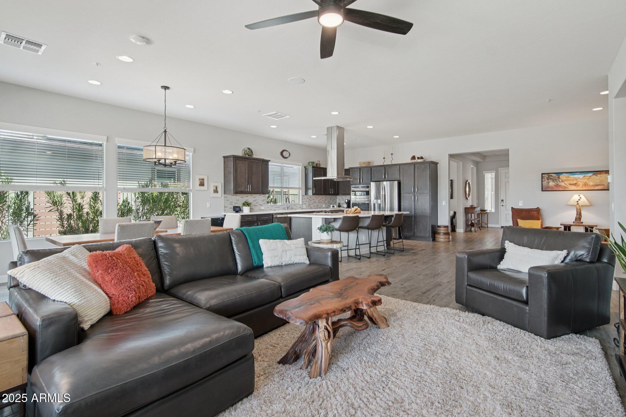 13386 W MONTANSORO Lane