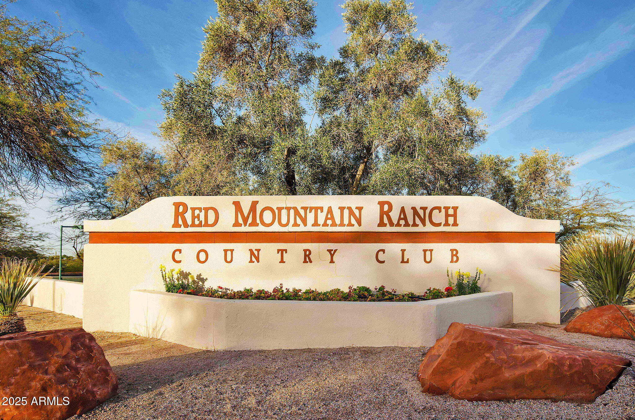 6334 E VIEWMONT Drive 57