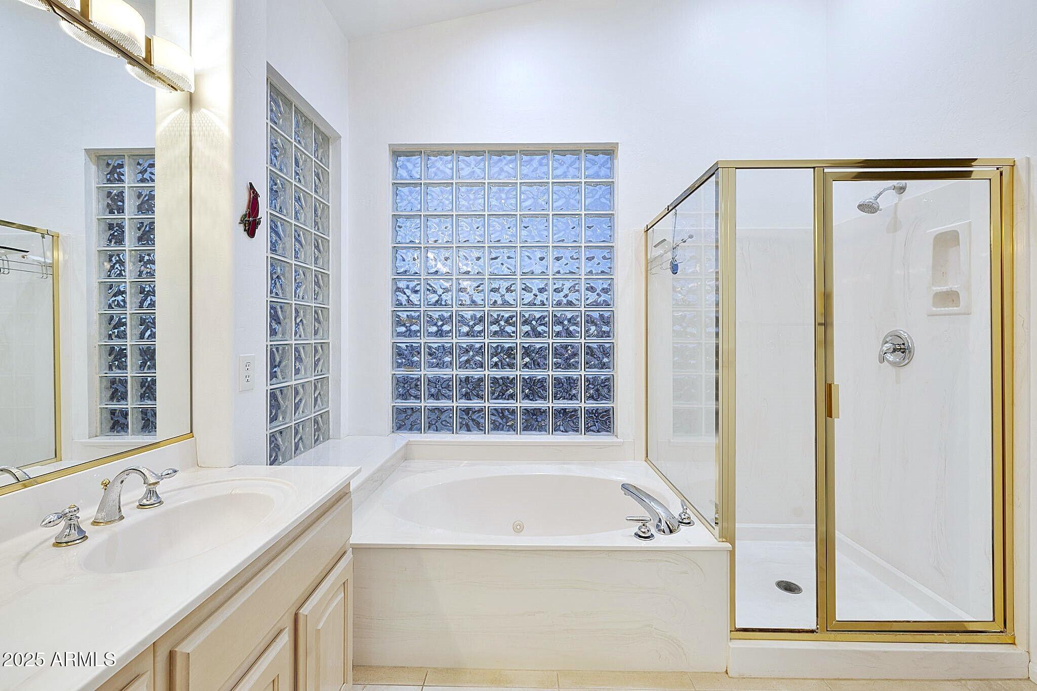 6334 E VIEWMONT Drive 57