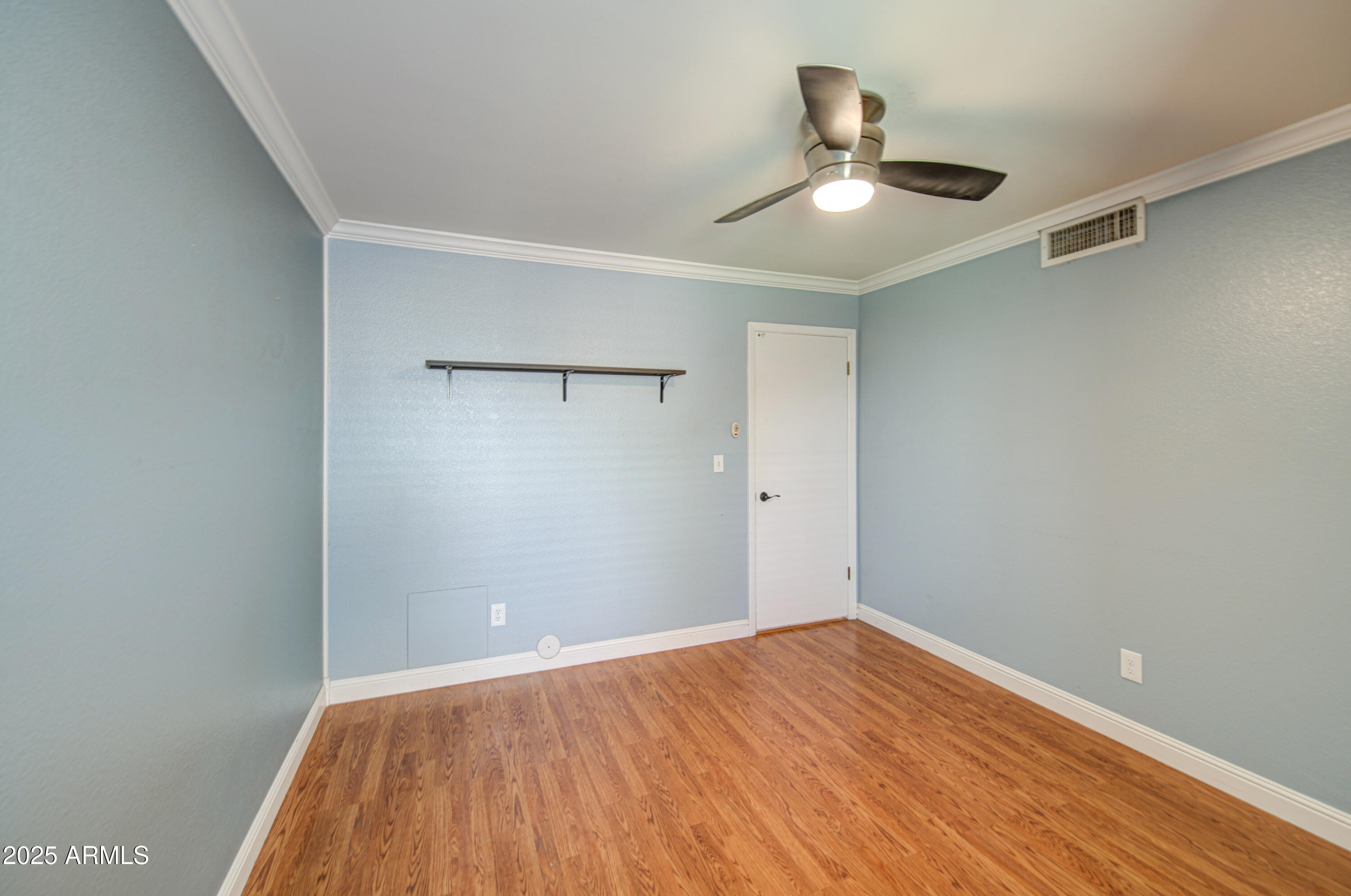 830 E MICHELLE Drive