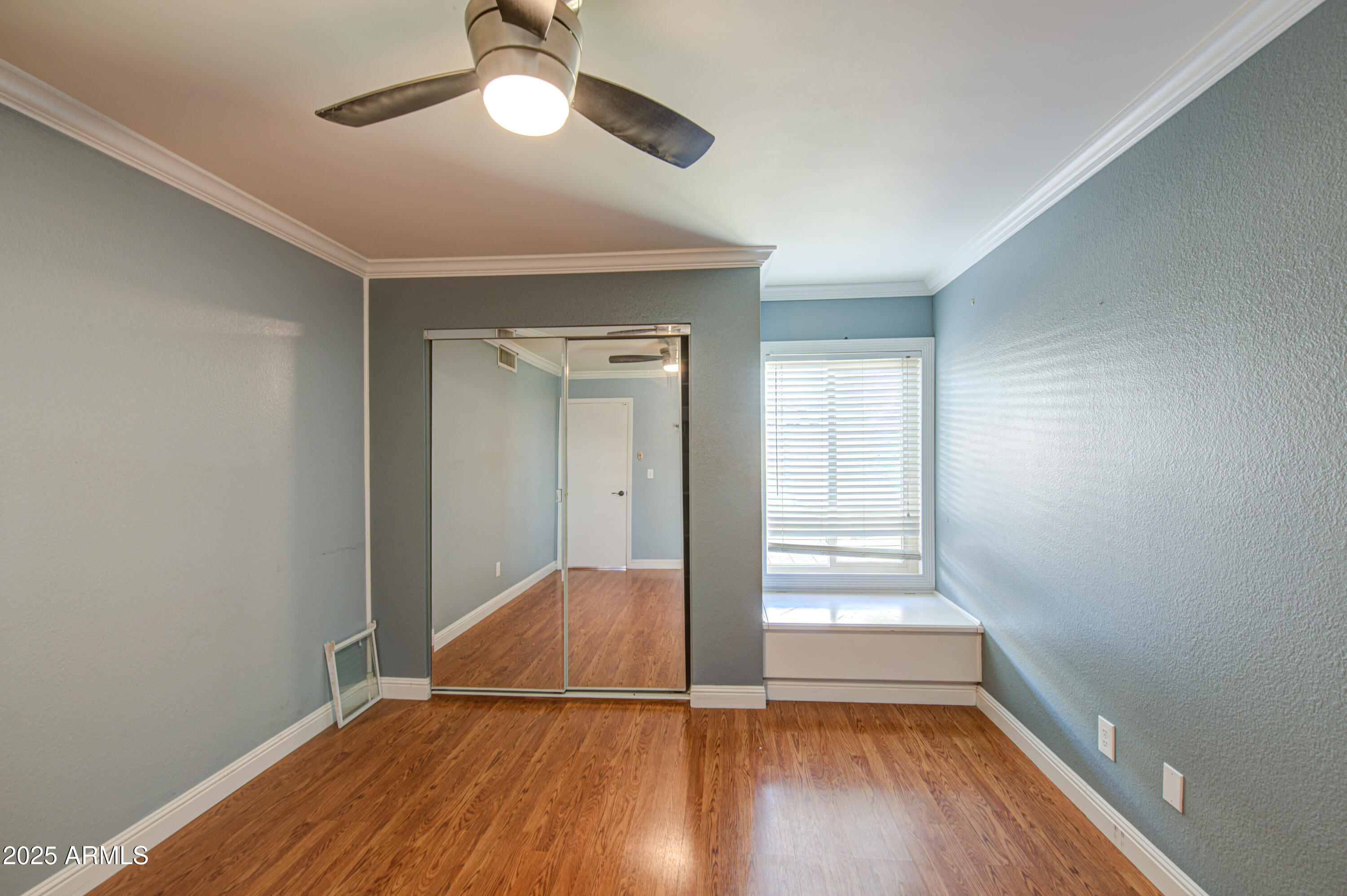 830 E MICHELLE Drive