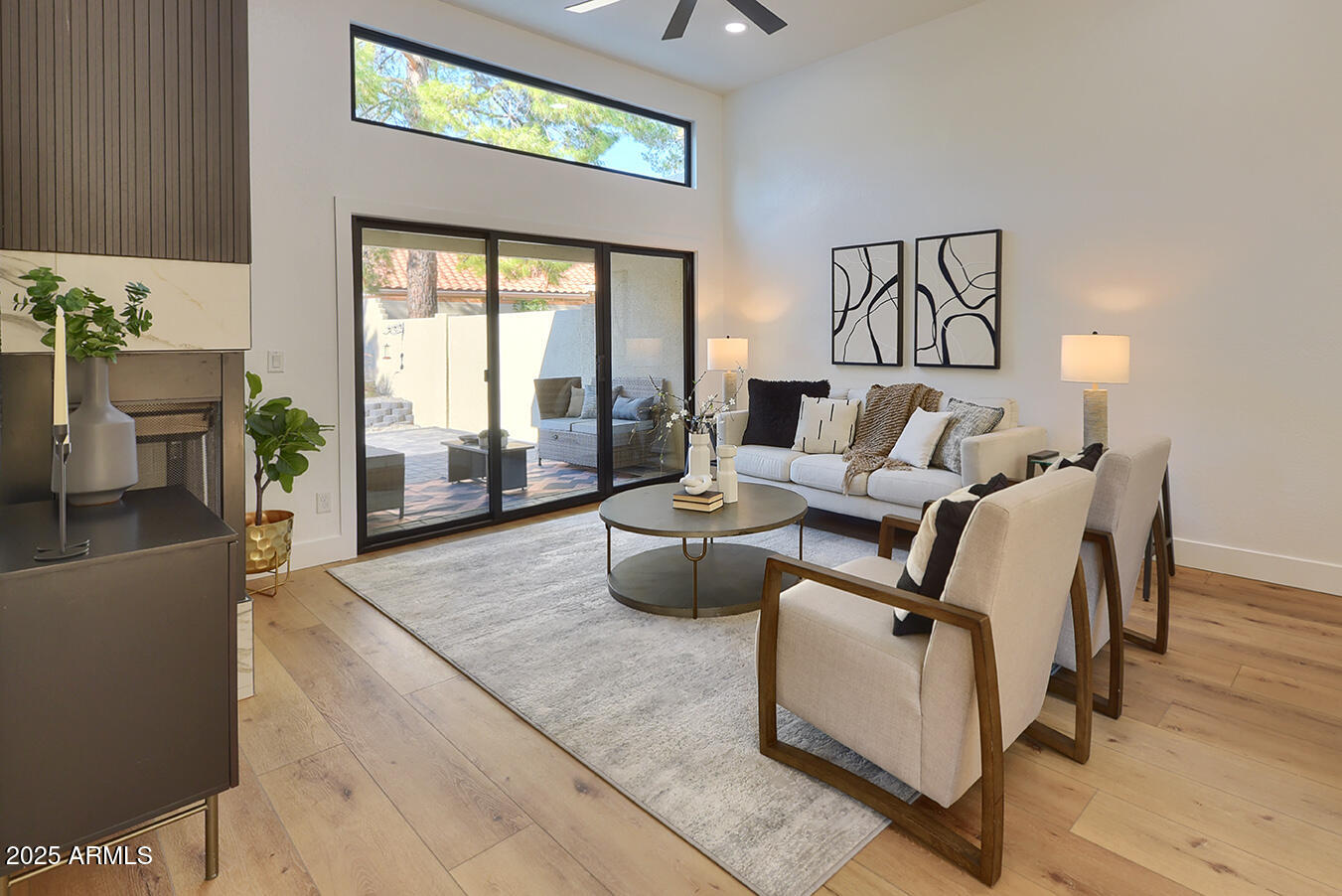 8858 E Meadow Hill Drive