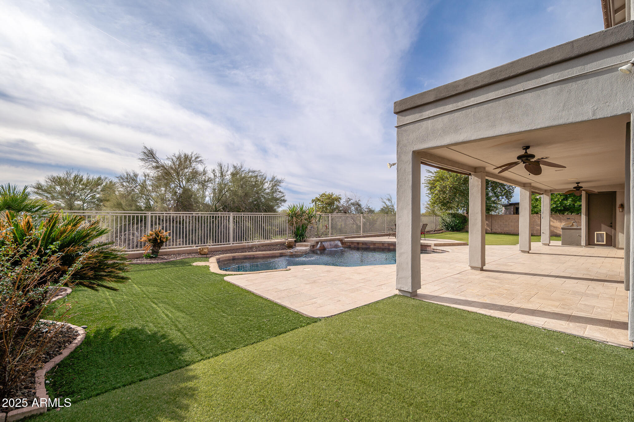 4031 E DESERT FOREST Trail